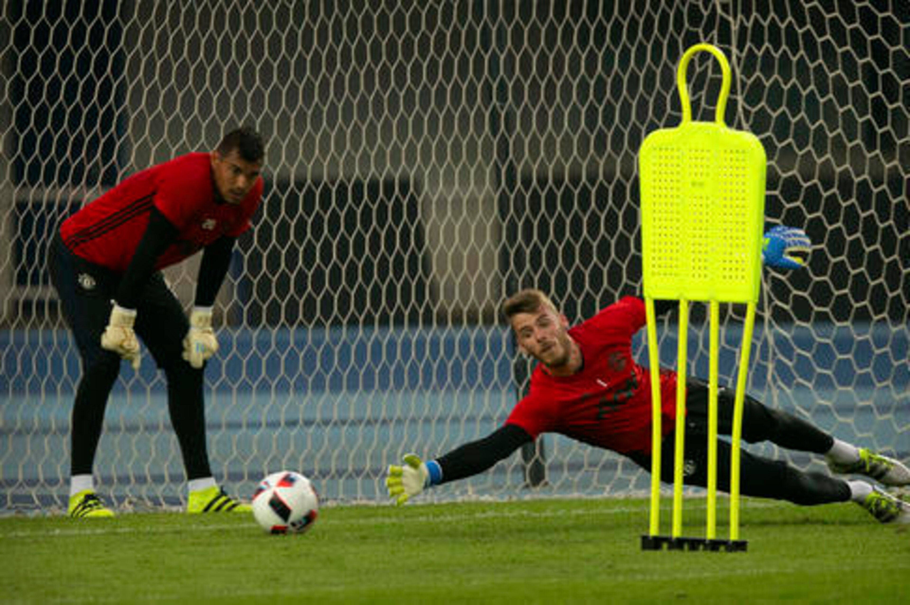 Romero stood in for De Gea against Zorya.