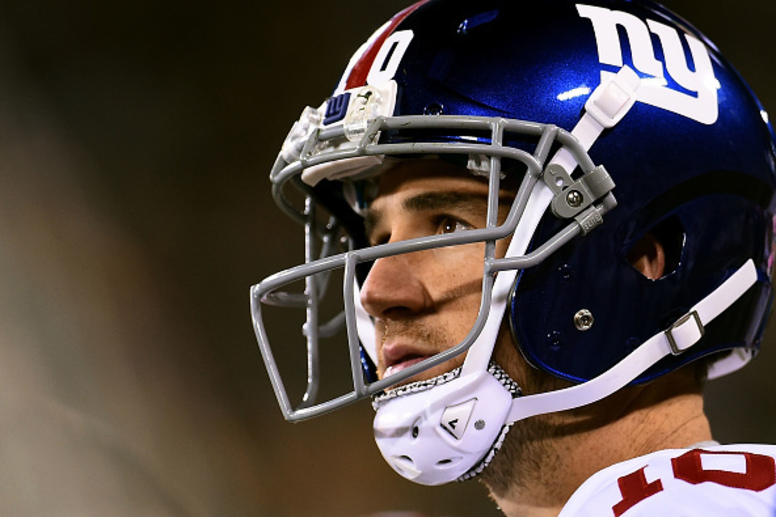 GREEN BAY, WI - OCTOBER 09:  Eli Manning #10 of the New York Giants watches action during a game against the Green Bay Packers at Lambeau Field on October 9, 2016 in Green Bay, Wisconsin. The Packers defeated the Giants 23-16.  (Photo by Stacy Revere/Gett