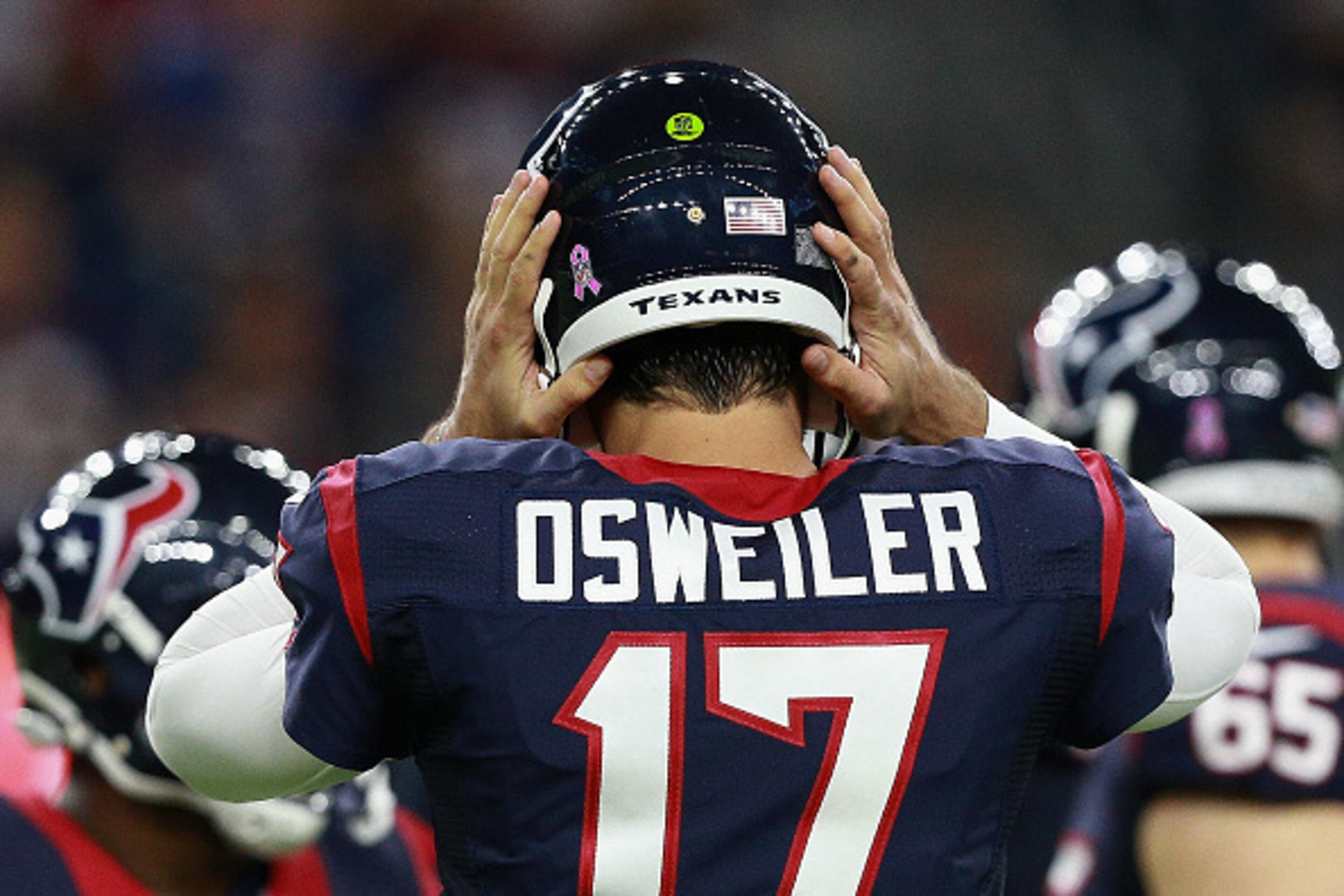 HOUSTON, TX - OCTOBER 16: Brock Osweiler #17 of the Houston Texans listens to directions in his helmet against the Indianapolis Colts at NRG Stadium on October 16, 2016 in Houston, Texas. (Photo by Bob Levey/Getty Images) HOUSTON, TX - OCTOBER 16: Brock Osweiler #17 of the Houston Texans listens to directions in his helmet against the Indianapolis Colts at NRG Stadium on October 16, 2016 in Houston, Texas. (Photo by Bob Levey/Getty Images)