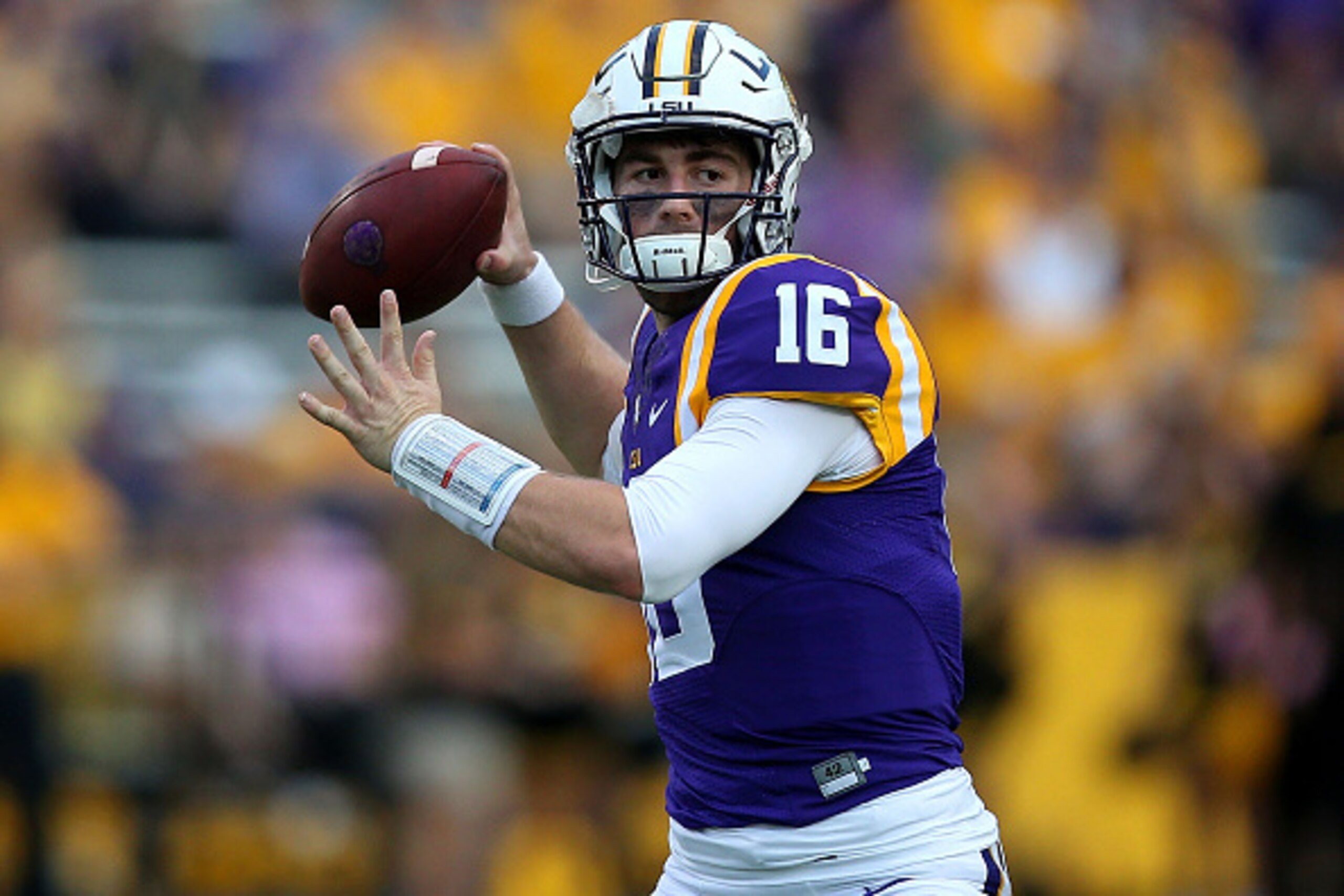 BATON ROUGE, LA - OCTOBER 15:  Danny Etling #16 of the LSU Tigers warms up during pregame againt the Southern Miss Golden Eagles at Tiger Stadium on October 15, 2016 in Baton Rouge, Louisiana.  (Photo by Sean Gardner/Getty Images)