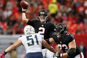 ATLANTA, GA - OCTOBER 23:  Matt Ryan #2 of the Atlanta Falcons looks to pass against the San Diego Chargers at Georgia Dome on October 23, 2016 in Atlanta, Georgia.  (Photo by Kevin C. Cox/Getty Images)