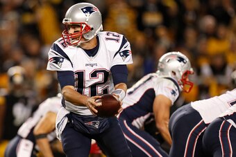 PITTSBURGH, PA - OCTOBER 23:  Tom Brady #12 of the New England Patriots in action during the game against the Pittsburgh Steelers on October 23, 2016 at Heinz Field in Pittsburgh, Pennsylvania.  (Photo by Justin K. Aller/Getty Images)