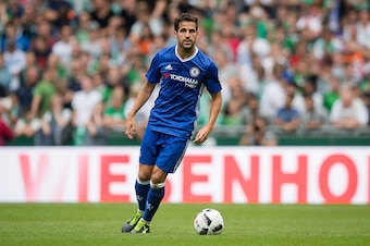 BREMEN, GERMANY - AUGUST 07:  Cesc Fabregas of Chelsea runs with the ball during the pre-season friendly match between Werder Bremen and FC Chelsea at Weserstadion on August 7, 2016 in Bremen, Germany.  (Photo by Boris Streubel/Getty Images)