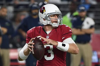 GLENDALE, AZ - OCTOBER 23:  Carson Palmer #3 of the Arizona Cardinals looks to throw the ball against the Seattle Seahawks at University of Phoenix Stadium on October 23, 2016 in Glendale, Arizona.  (Photo by Norm Hall/Getty Images)