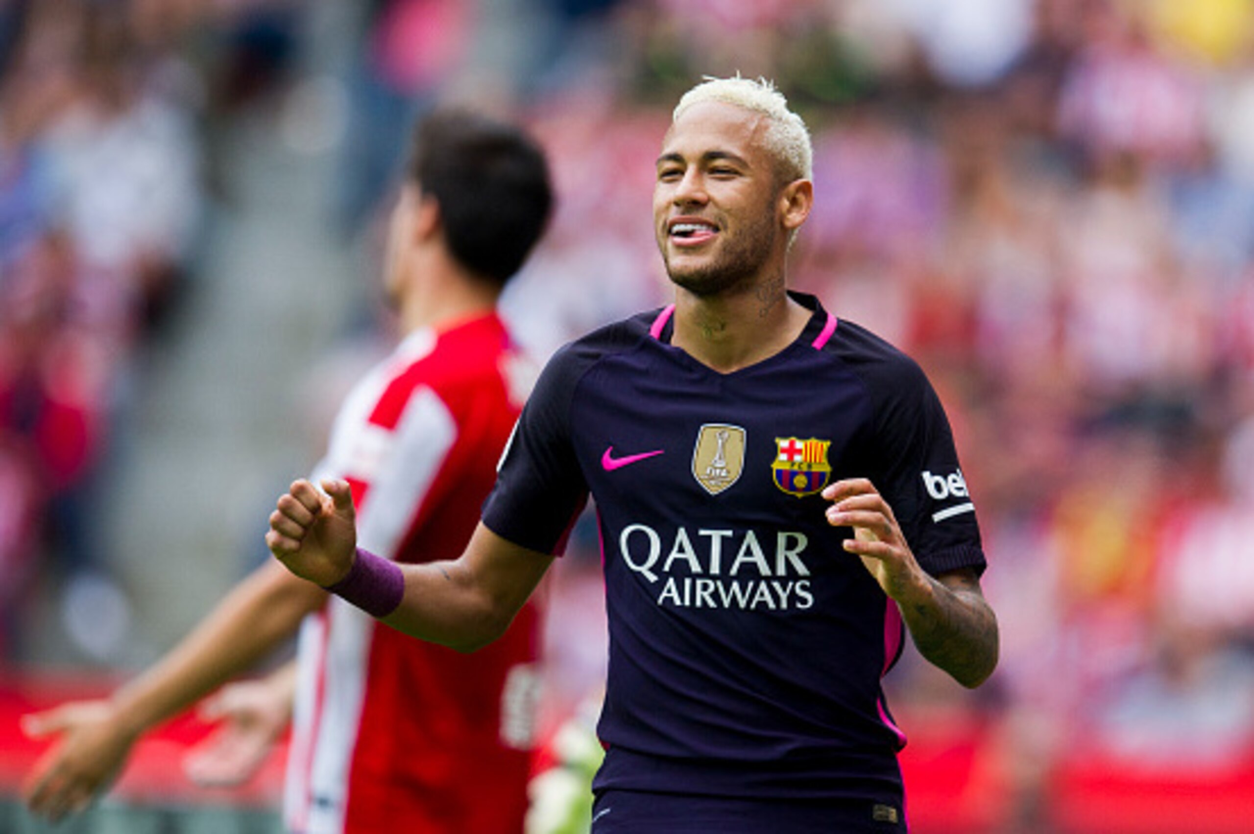 GIJON, SPAIN - SEPTEMBER 24:  Neymar of FC Barcelona celebrates after scoring his team's third goal during the La Liga match between Real Sporting de Gijon and FC Barcelona at Estadio El Molinon on September 24, 2016 in Gijon, Spain.  (Photo by Juan Manue
