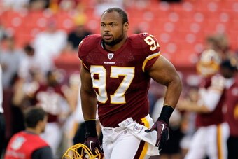 LANDOVER, MD - SEPTEMBER 01:  Lorenzo Alexander #97 of the Washington Redskins warms up before the start of a preseason game against the Tampa Bay Buccaneers at FedExField on September 1, 2011 in Landover, Maryland.  (Photo by Rob Carr/Getty Images)