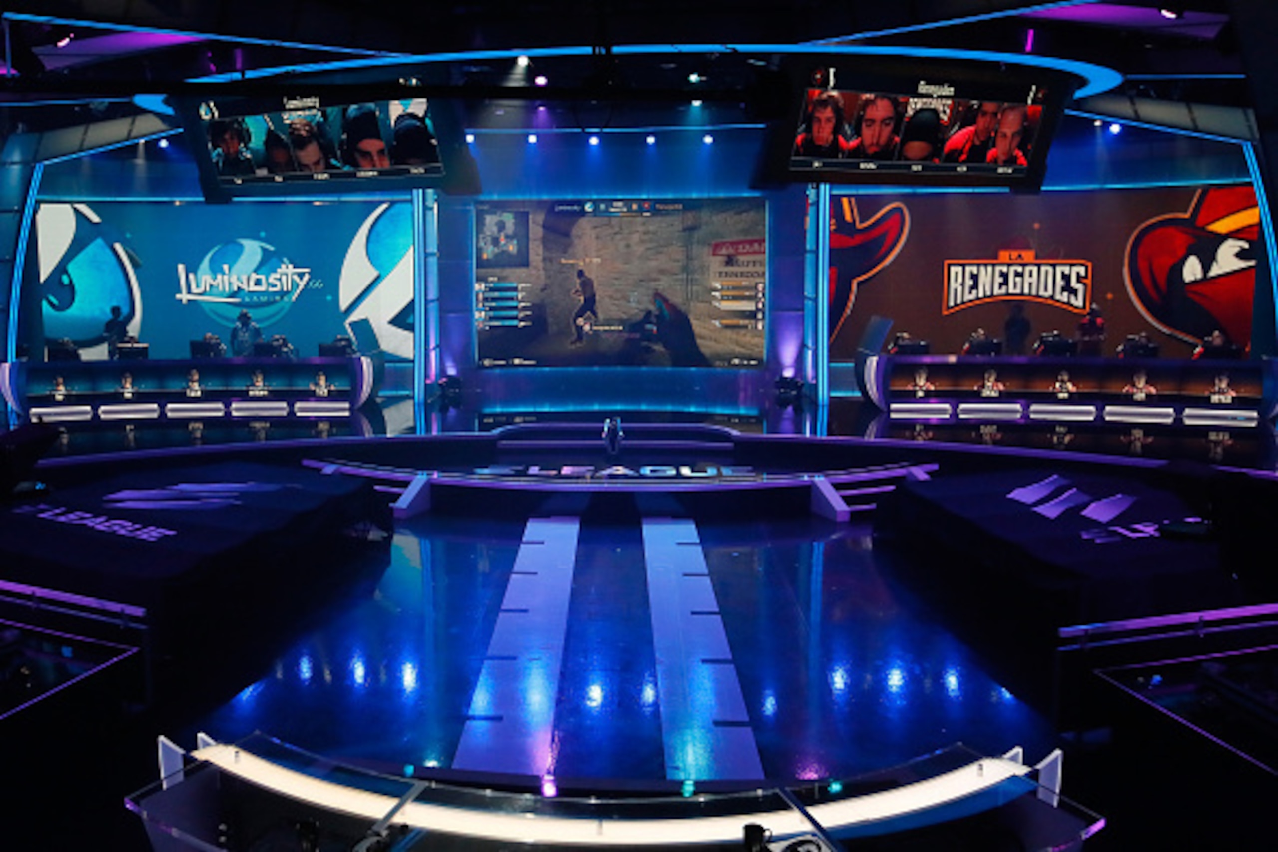 ATLANTA, GA - MAY 24:  A general view of competition in the state-of-the-art arena during Day One of ELEAGUE Group Stage A at Turner Studios on May 24, 2016 in Atlanta, Georgia.  (Photo by Kevin C. Cox/Getty Images)