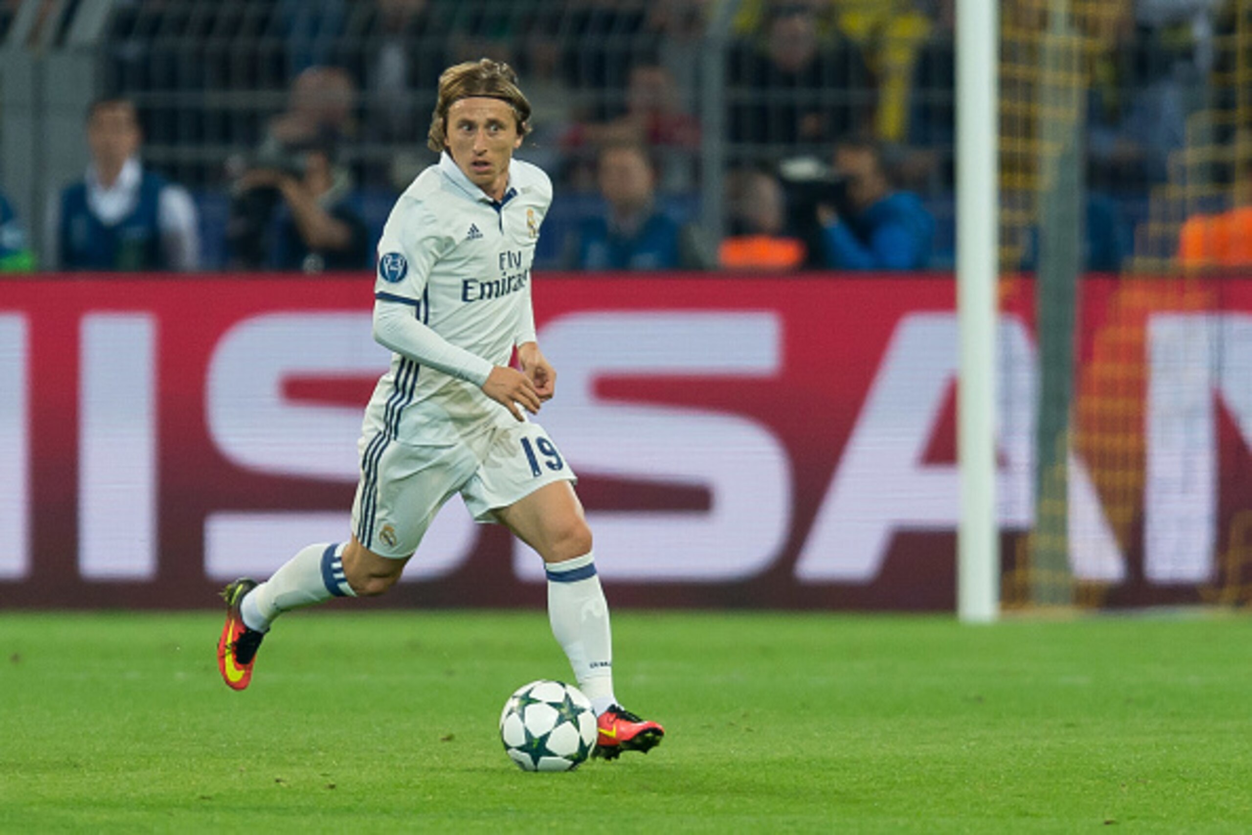 Dortmund, Germany 27.09.2016, UEFA Champions League - 2016/17 Season, Group F - Matchday 2, BV Borussia Dortmund - Real Madrid, 2:2,  Luka Modric (Real Madrid)   (Photo by TF-Images/Getty Images)