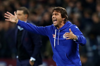 LONDON, ENGLAND - OCTOBER 26: Antonio Conte, Manager of Chelsea reacts on the sideline during the EFL Cup fourth round match between West Ham United and Chelsea at The London Stadium on October 26, 2016 in London, England.  (Photo by Clive Rose/Getty Imag