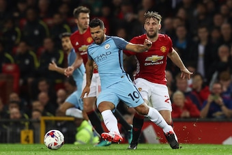 MANCHESTER, ENGLAND - OCTOBER 26: Sergio Aguero of Manchester City in action during the EFL Cup fourth round match between Manchester United and Manchester City at Old Trafford on October 26, 2016 in Manchester, England.  (Photo by David Rogers/Getty Imag