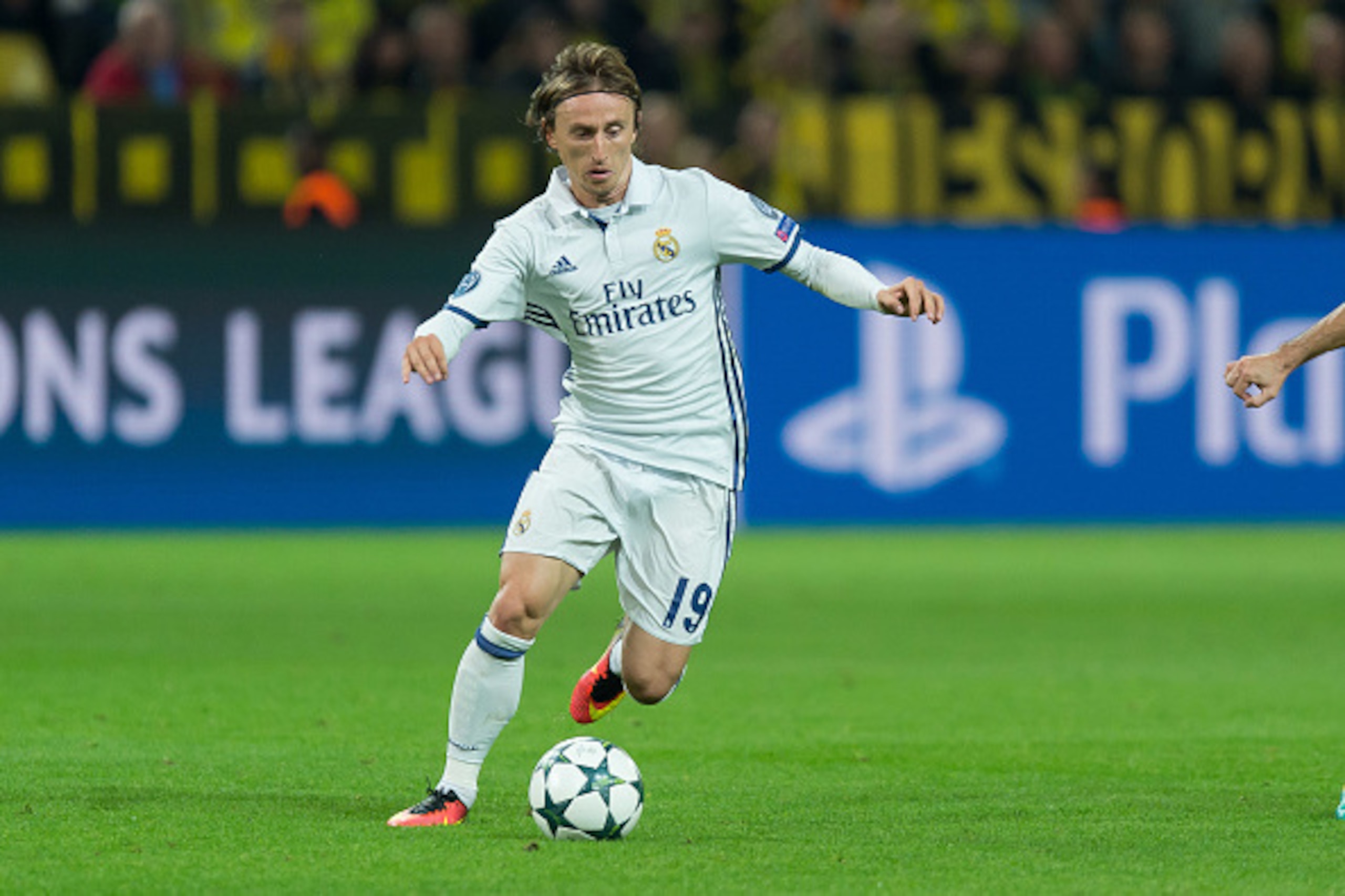 Dortmund, Germany 27.09.2016, UEFA Champions League - 2016/17 Season, Group F - Matchday 2, BV Borussia Dortmund - Real Madrid, 2:2, Luka Modric (Real Madrid) (Photo by TF-Images/Getty Images) Dortmund, Germany 27.09.2016, UEFA Champions League - 2016/17 Season, Group F - Matchday 2, BV Borussia Dortmund - Real Madrid, 2:2, Luka Modric (Real Madrid) (Photo by TF-Images/Getty Images)