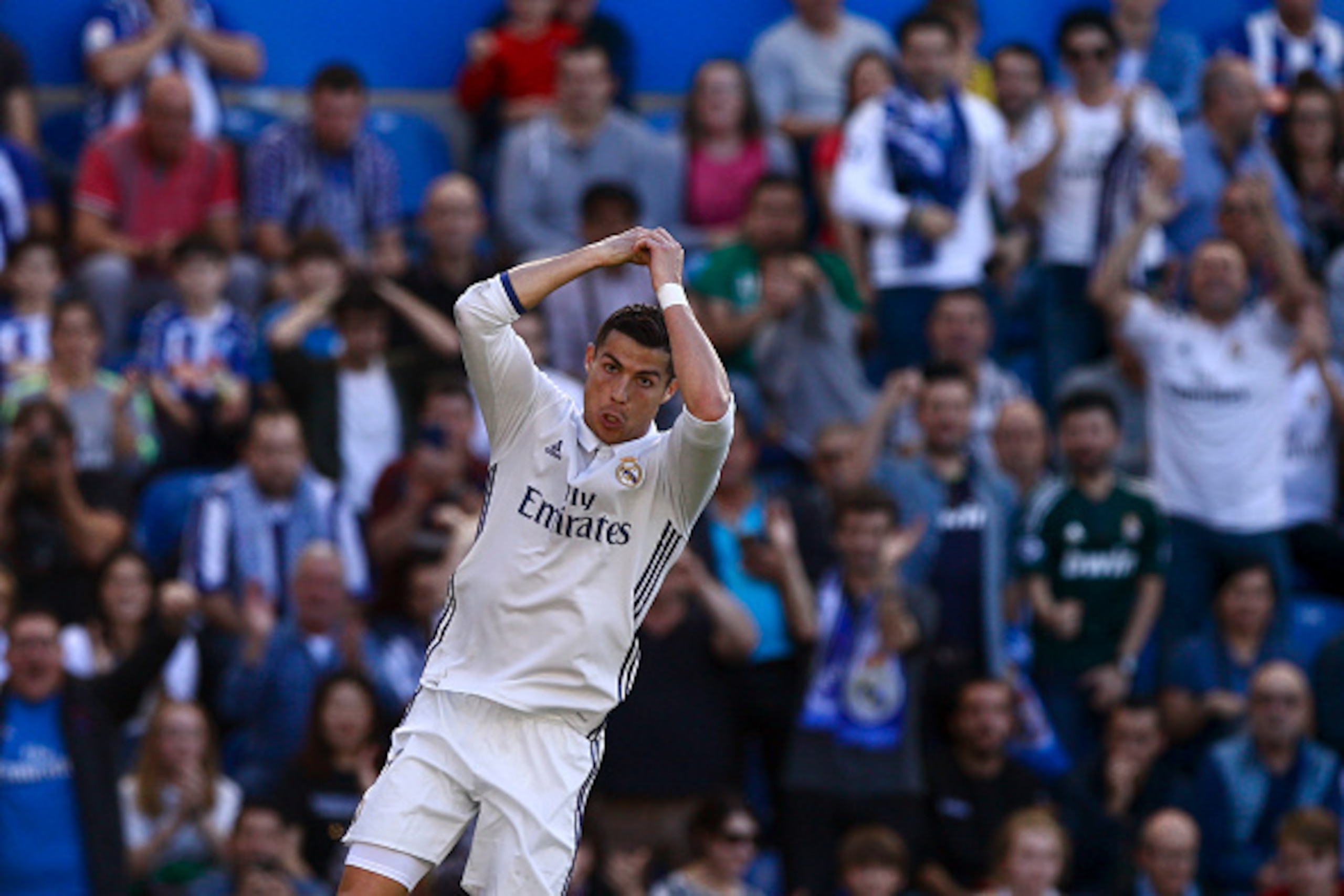 VITORIA-GASTEIZ, SPAIN - OCTOBER 29: Cristiano Ronaldo of Real Madrid CF celebrates scoring their second goal during the La Liga match between Deportivo Alaves and Real Madrid CF at Estadio de Mendizorroza on October 29, 2016 in Vitoria-Gasteiz, Spain. (P