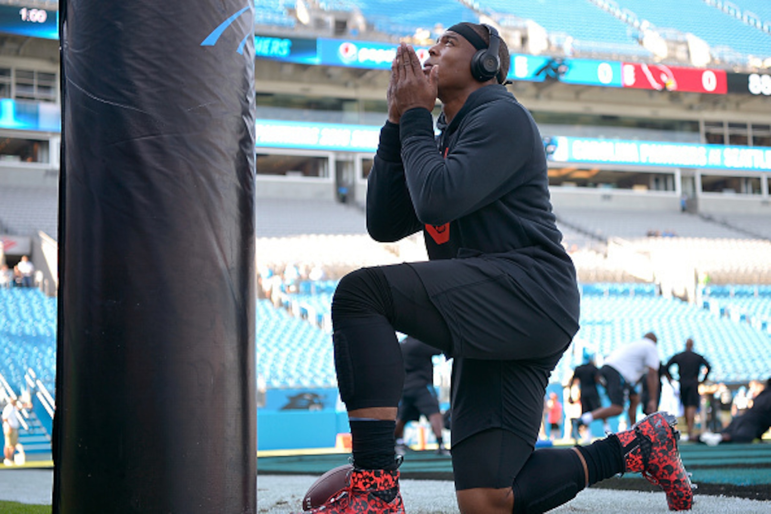 CHARLOTTE, NC - OCTOBER 30: Cam Newton #1 of the Carolina Panthers warms up before a game against the Arizona Cardinals at Bank of America Stadium on October 30, 2016 in Charlotte, North Carolina. (Photo by Grant Halverson/Getty Images) CHARLOTTE, NC - OCTOBER 30: Cam Newton #1 of the Carolina Panthers warms up before a game against the Arizona Cardinals at Bank of America Stadium on October 30, 2016 in Charlotte, North Carolina. (Photo by Grant Halverson/Getty Images)