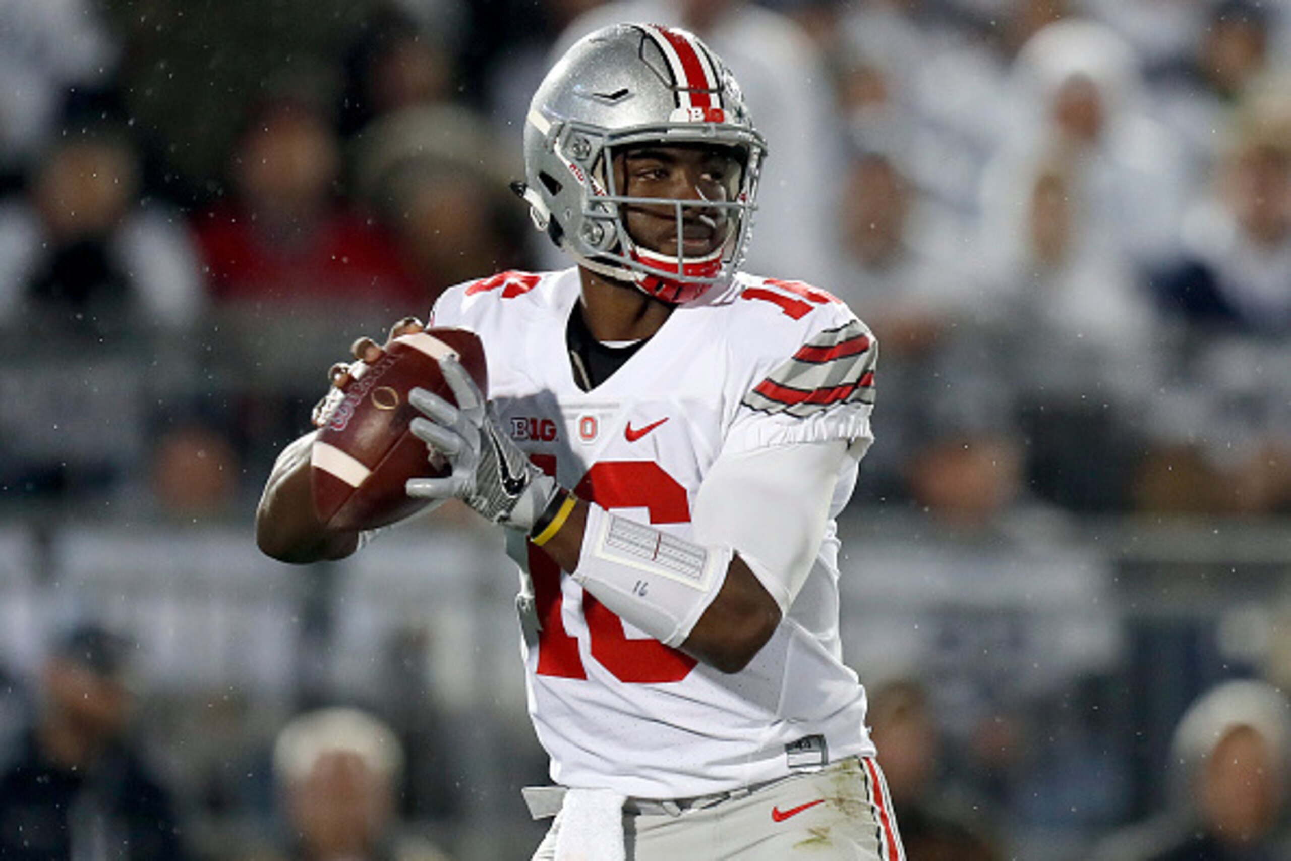 STATE COLLEGE, PA - OCTOBER 22:  J.T. Barrett #16 of the Ohio State Buckeyes in action during the game against the Penn State Nittany Lions on October 22, 2016 at Beaver Stadium in State College, Pennsylvania.  (Photo by Justin K. Aller/Getty Images)