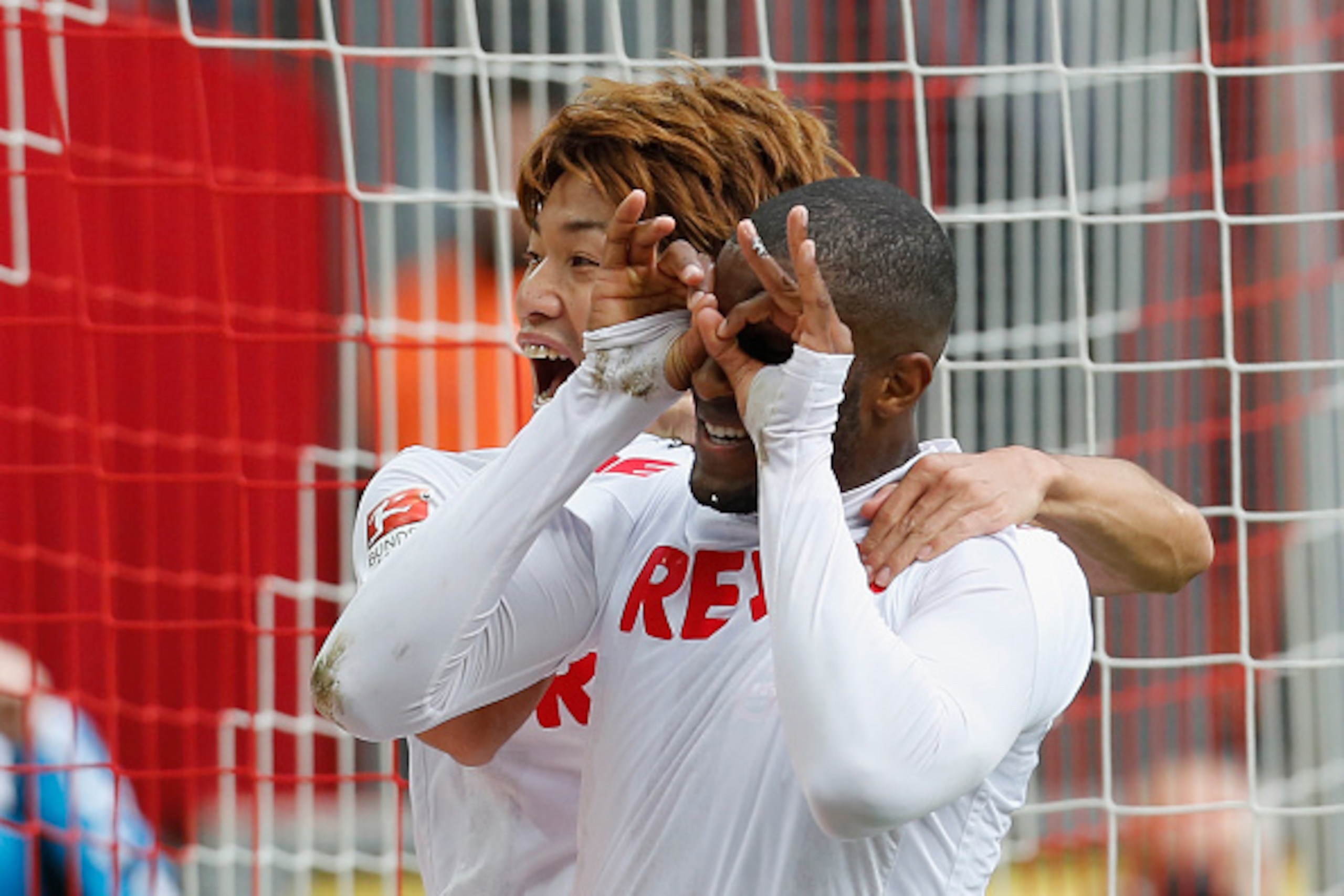 Koeln, Germany 15.10.2016, 1. Bundesliga 7. Spieltag, 1. FC Koeln - FC Ingolstadt, Torjubel 2-0 Anthony Modeste (Koeln, R) mit Yuya Osako. (Photo by TF-Images/Getty Images) Koeln, Germany 15.10.2016, 1. Bundesliga 7. Spieltag, 1. FC Koeln - FC Ingolstadt, Torjubel 2-0 Anthony Modeste (Koeln, R) mit Yuya Osako. (Photo by TF-Images/Getty Images)