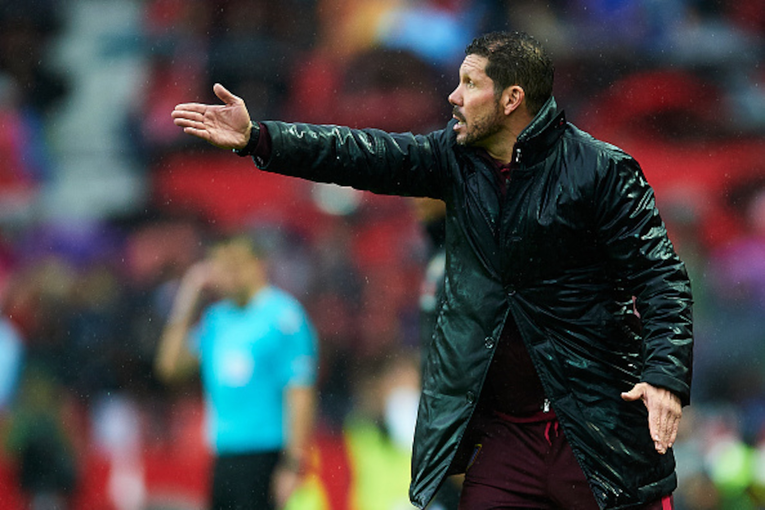 SEVILLE, SPAIN - OCTOBER 23:  Head coach of Club Atletico de Madrid Diego Pablo Simeone looks on during the match between Sevilla FC vs Club Atletico de Madrid  as part of La Liga at Estadio Ramon Sanchez Pizjuanon October 23, 2016 in Seville, Spain.  (Ph