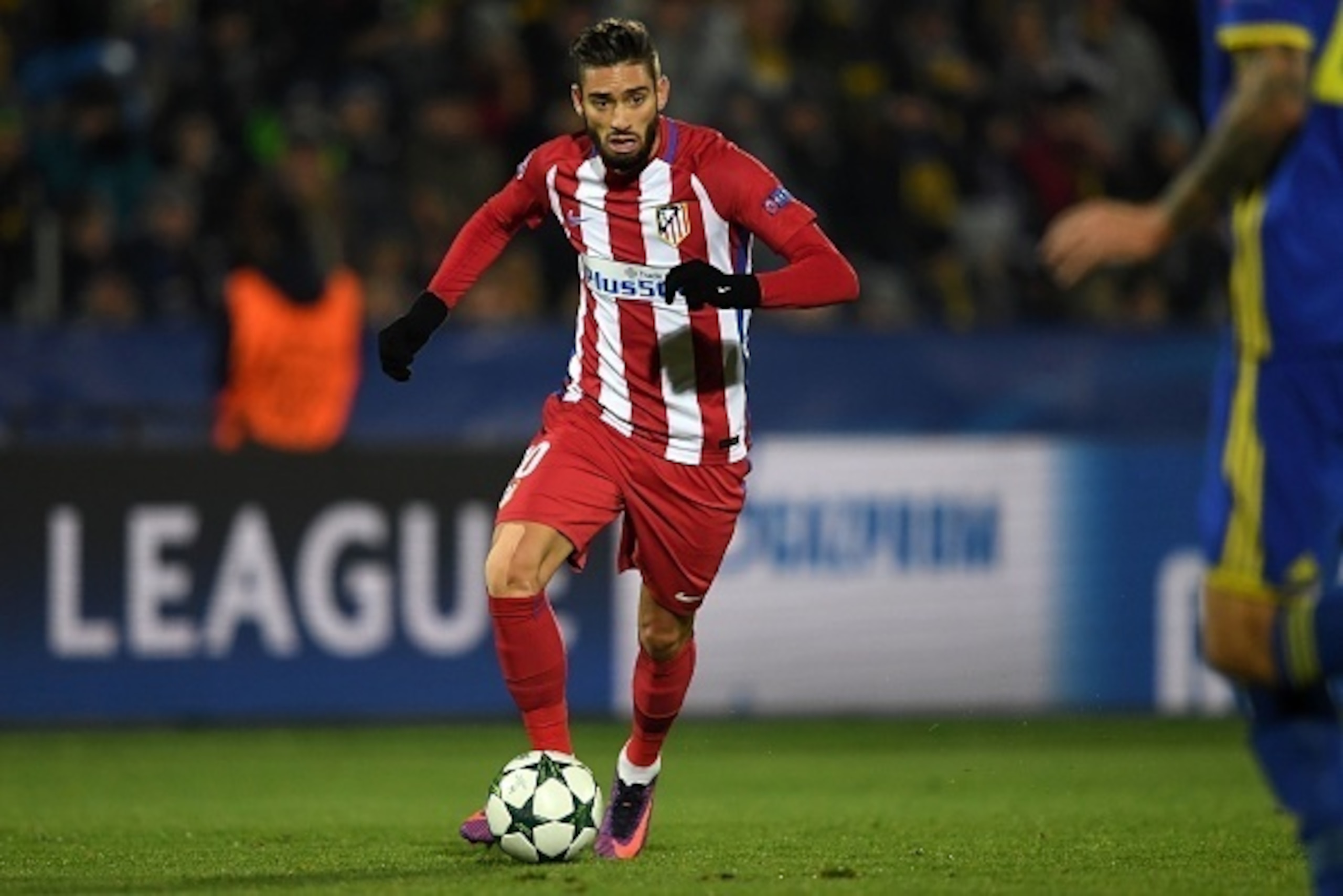 Atletico Madrid's Belgian midfielder Yannick Ferreira Carrasco controls the ball during the UEFA Champions League football match between FC Rostov and Club Atletico de Madrid in Rostov-on-Don on October 19, 2016. / AFP / Kirill KUDRYAVTSEV        (Photo c
