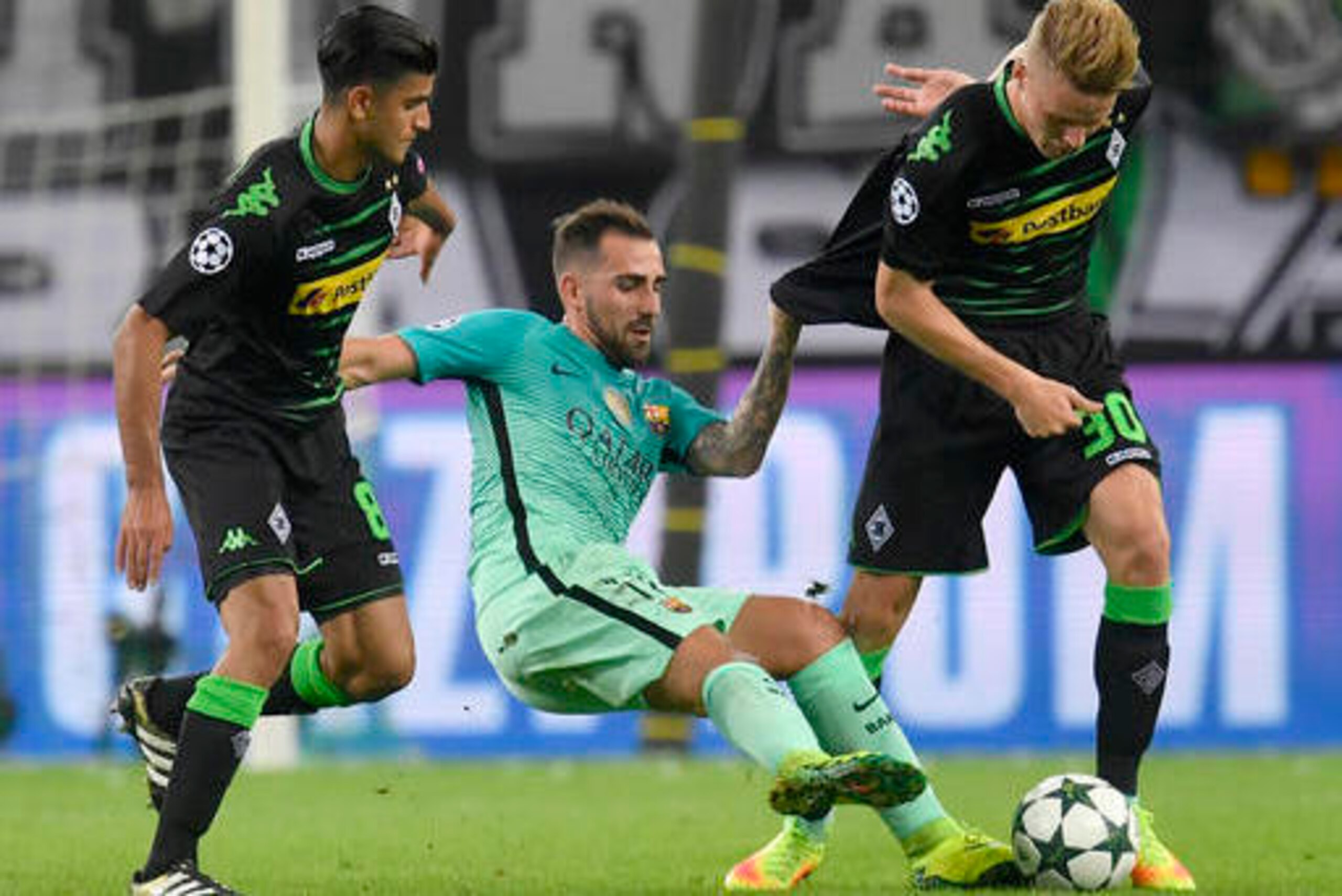 Alcacer has struggled so far in a Barcelona shirt.