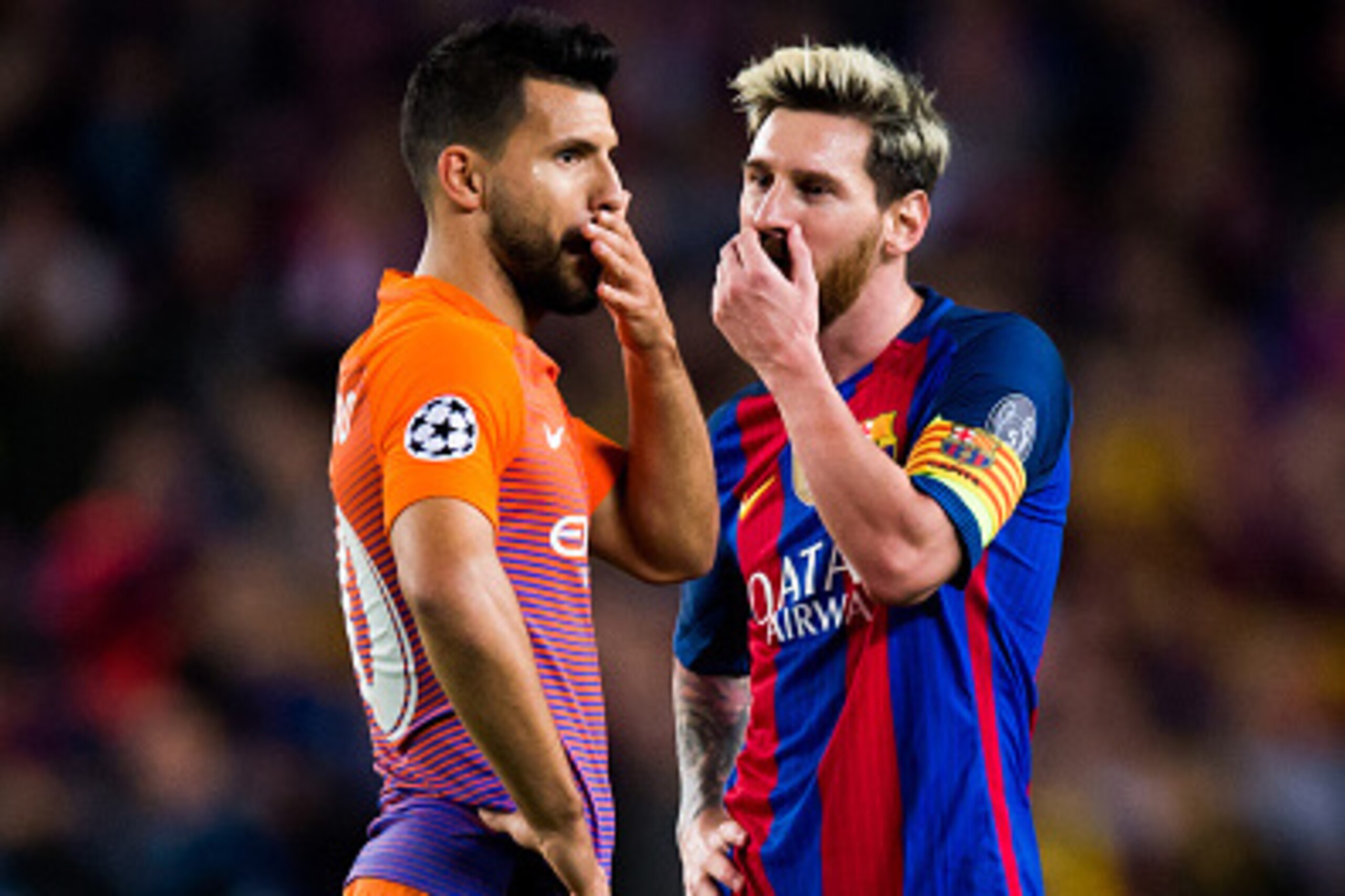 BARCELONA, SPAIN - OCTOBER 19: Sergio Aguero (L) of Manchester City FC speaks with Lionel Messi (R) of FC Barcelona during the UEFA Champions League group C match between FC Barcelona and Manchester City FC at Camp Nou on October 19, 2016 in Barcelona, Sp