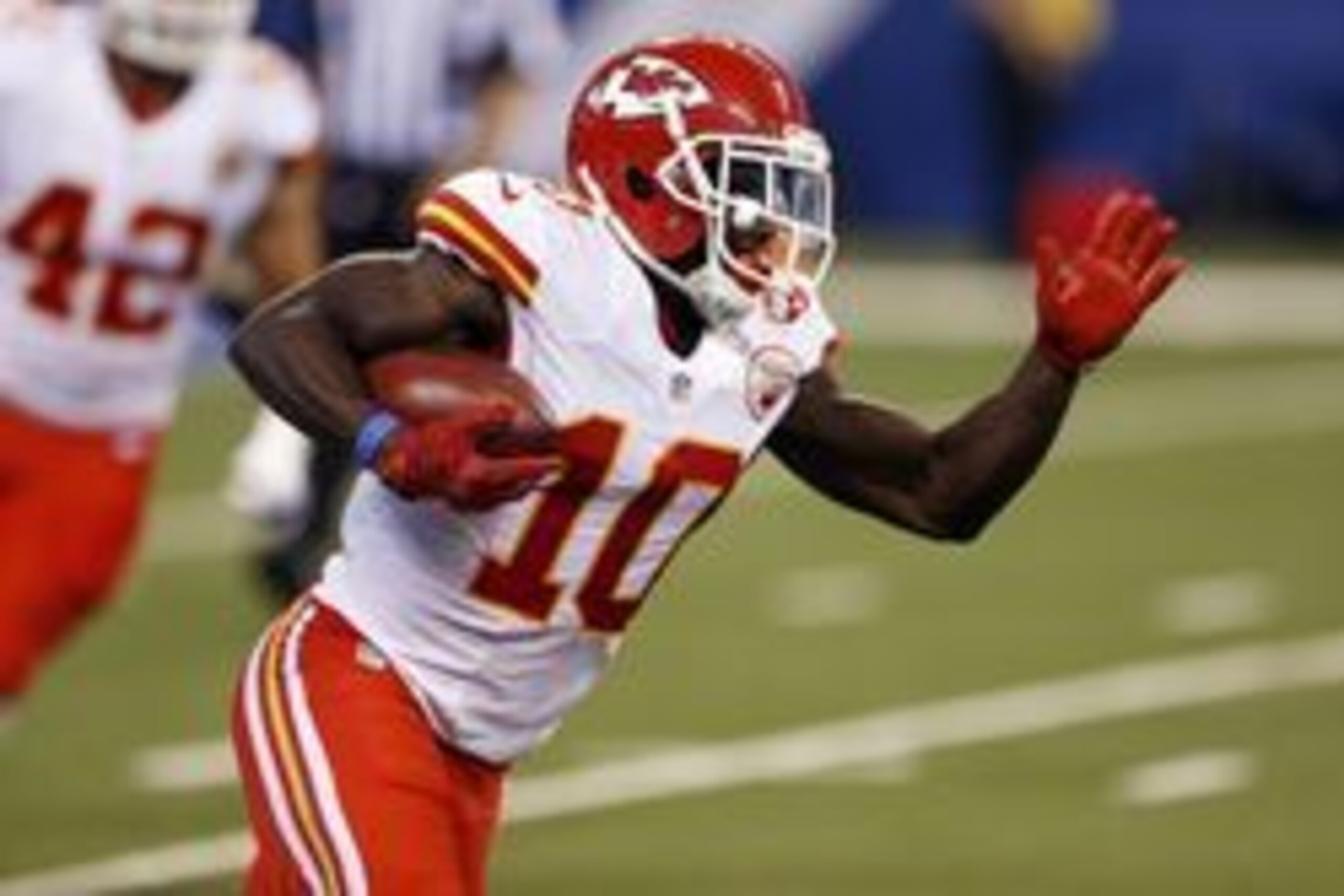Oct 30, 2016; Indianapolis, IN, USA; Kansas City Chiefs wide receiver Tyreek Hill (10) runs with the ball against the Indianapolis Colts at Lucas Oil Stadium. Mandatory Credit: Brian Spurlock-USA TODAY Sports