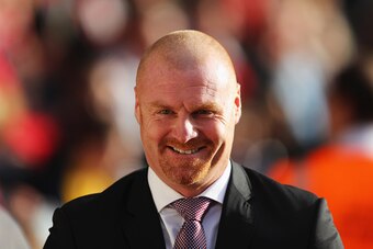 SOUTHAMPTON, ENGLAND - OCTOBER 16:  Sean Dyche manager of Burnley smiles prior to the Premier League match between Southampton and Burnley at St Mary's Stadium on October 16, 2016 in Southampton, England.  (Photo by Richard Heathcote/Getty Images)