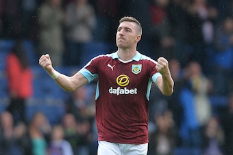 BURNLEY, ENGLAND - AUGUST 20: Stephen Ward of Burnley applauds the Burnley fans at the end of the Premier League match between Burnley FC and Liverpool FC at Turf Moor on August 20, 2016 in Burnley, England. (Photo by Mark Runnacles/Getty Images)