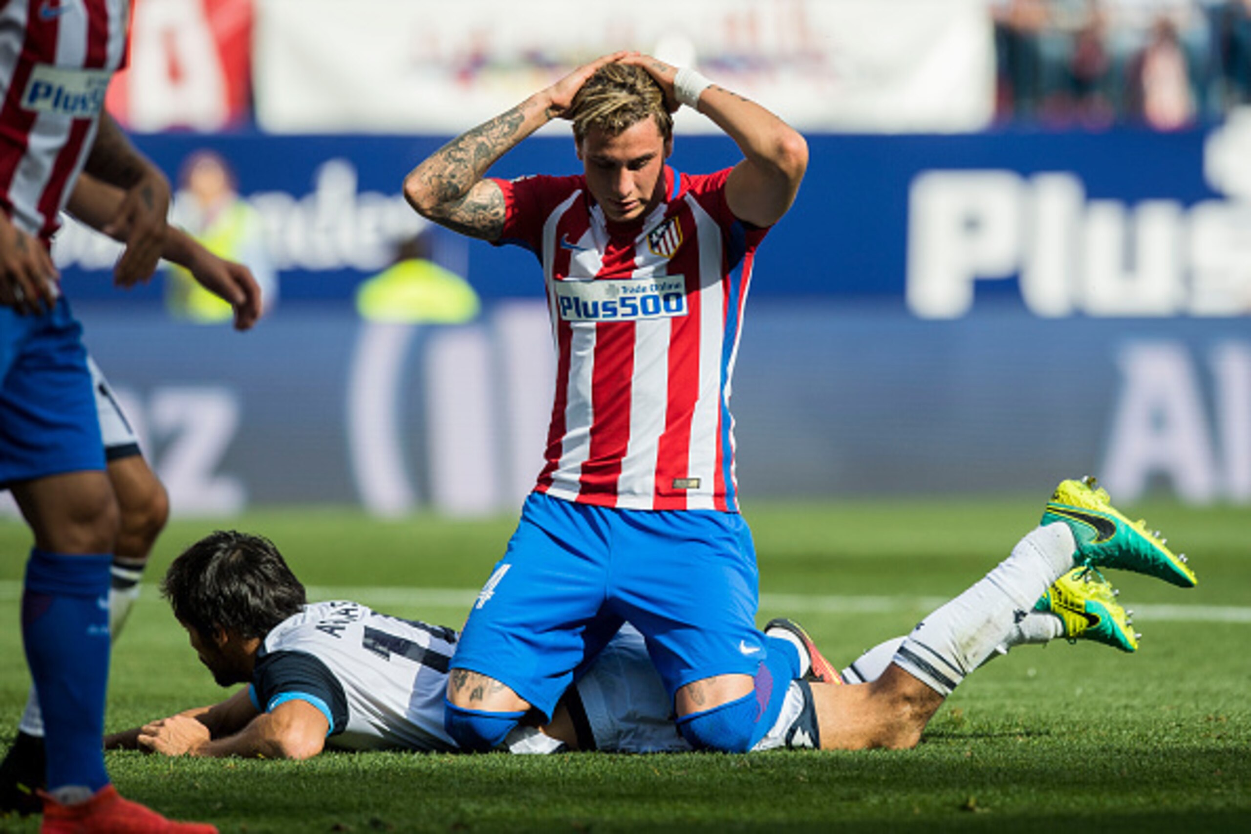 MADRID - SEPTEMBER 25: Jose Maria Gimenez of Atletico Madrid reacts during their La Liga match between Atletico Madrid and Deportivo de la Coruna at the Vicente Calderon Stadium on 25 September 2016 in Madrid, Spain. (Photo by Power Sport Images/Getty Ima