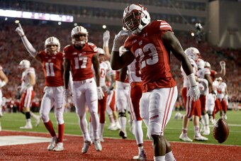 MADISON, WI - OCTOBER 29: Dare Ogunbowale #23 of the Wisconsin Badgers runs in for a touchdown overtime against the Nebraska Cornhuskers at Camp Randall Stadium on October 29, 2016 in Madison, Wisconsin. (Photo by Mike McGinnis/Getty Images)