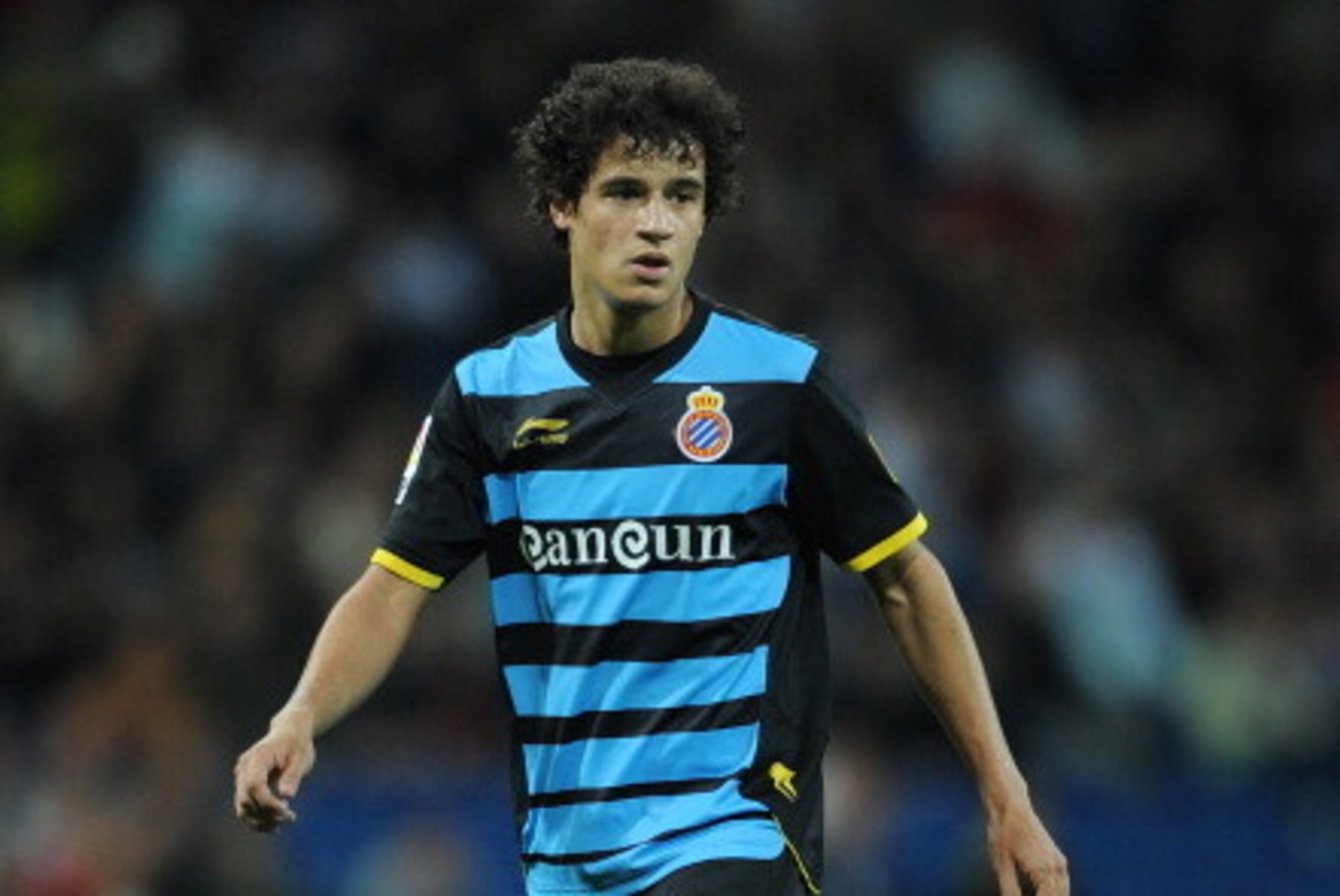 MADRID, SPAIN - MARCH 04:  Philippe Coutinho of RCD Espanyol looks on during the la Liga match between Real Madrid and Espanyol at Estadio Santiago Bernabeu on March 4, 2012 in Madrid, Spain.  (Photo by Jasper Juinen/Getty Images)