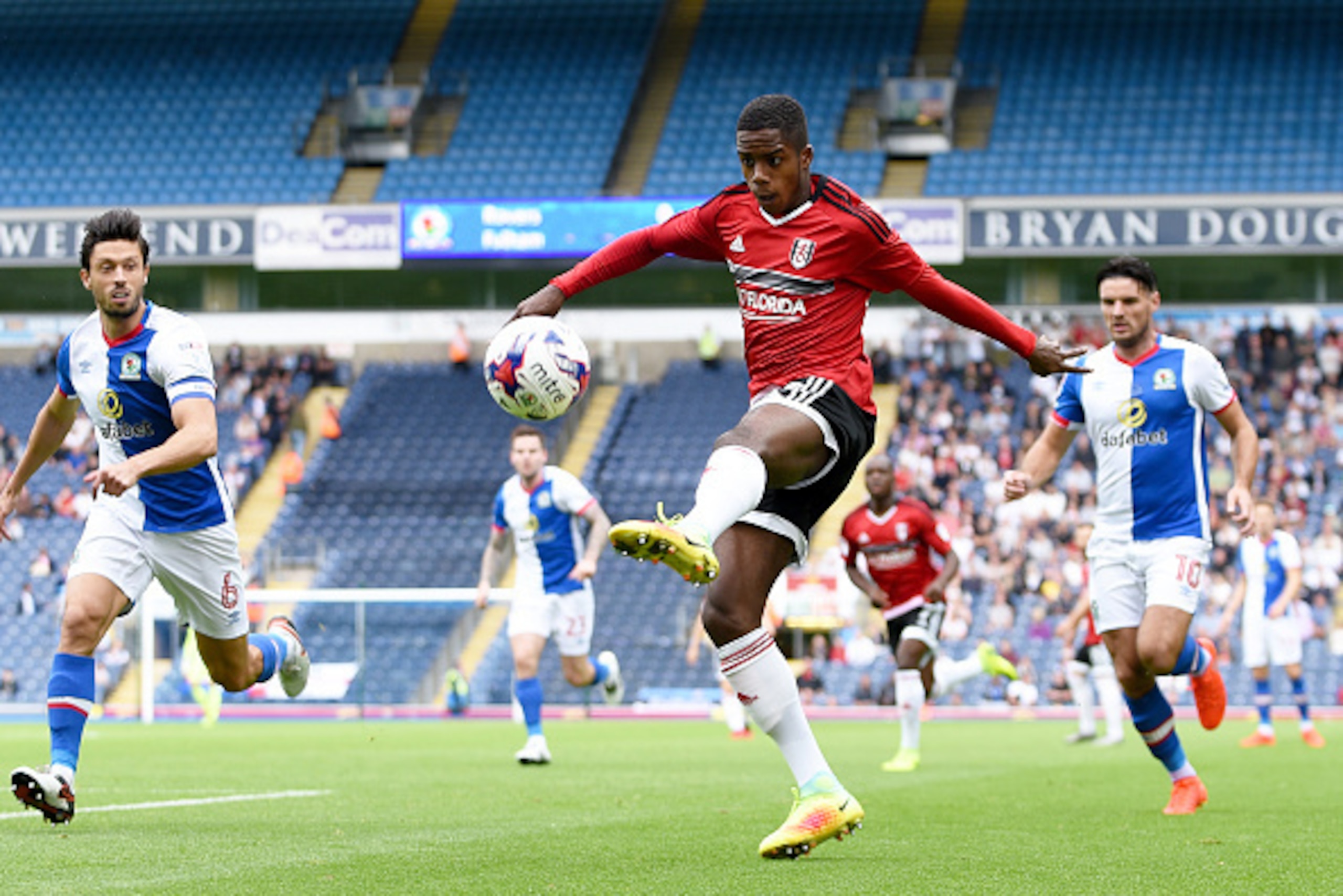 BLACKBURN, ENGLAND - AUGUST 27: Ryan Sessegnon of Fulham in action during the Sky Bet Championship match between Blackburn Rovers and Fulham at Ewood park on August 27, 2016 in Blackburn, England. (Photo by Nathan Stirk/Getty Images)