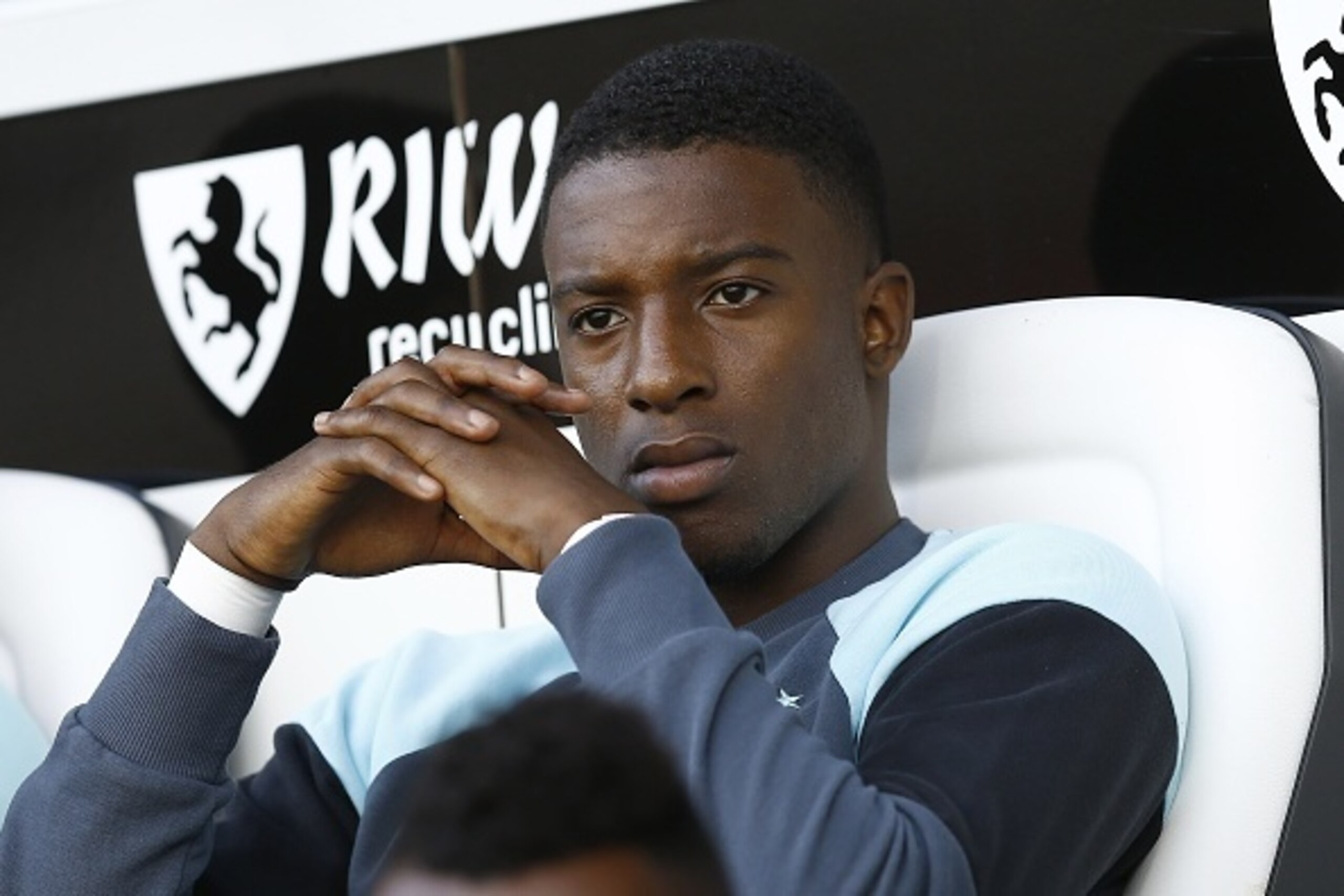 Riechedly Bazoer of Ajax Amsterdam during the Dutch Eredivisie match between Heracles Almelo and Ajax Amsterdam at Polman stadium on September 18, 2016 in Almelo, The Netherlands(Photo by VI Images via Getty Images)