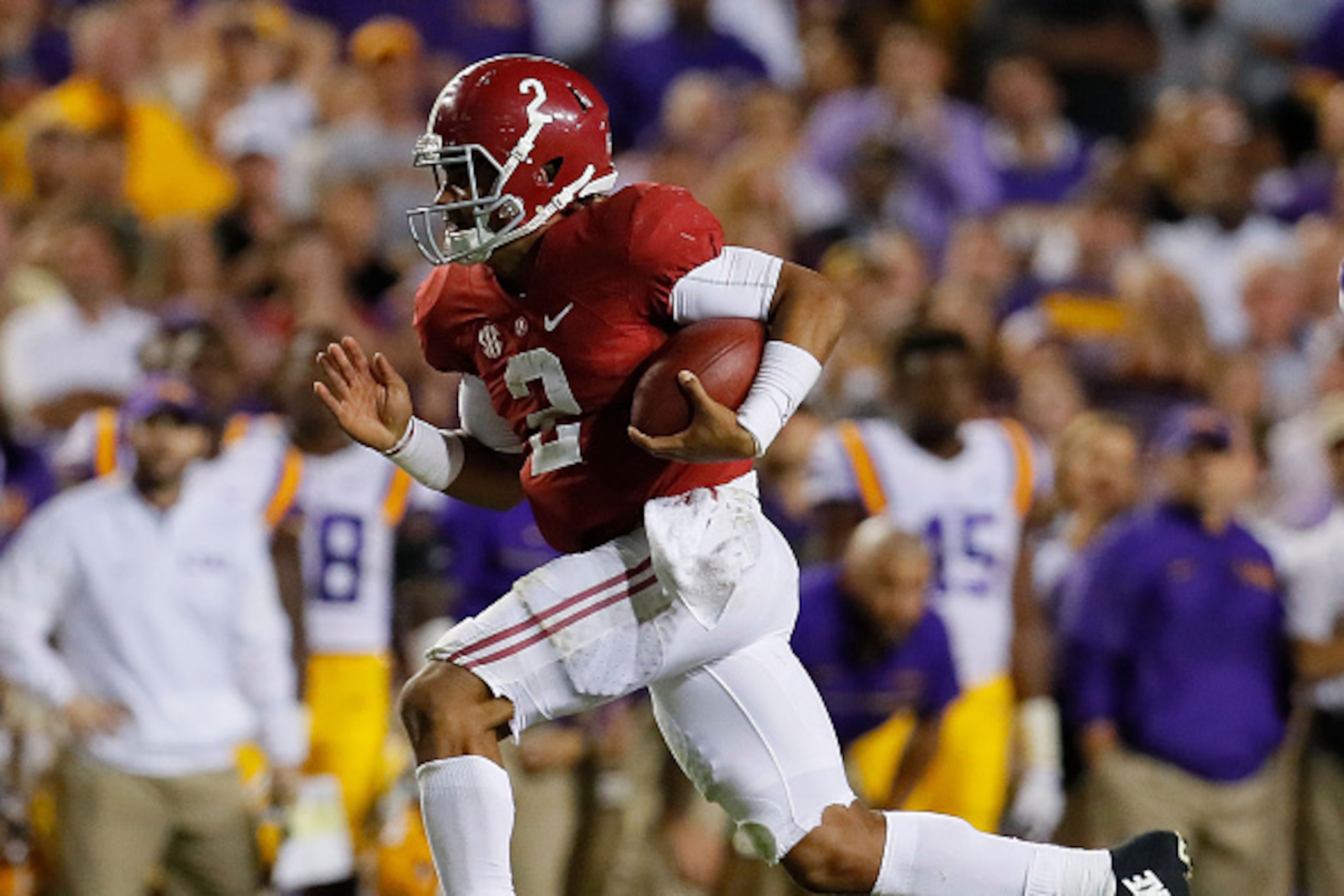 BATON ROUGE, LA - NOVEMBER 05: Jalen Hurts #2 of the Alabama Crimson Tide rushes against the LSU Tigers at Tiger Stadium on November 5, 2016 in Baton Rouge, Louisiana. (Photo by Kevin C. Cox/Getty Images) BATON ROUGE, LA - NOVEMBER 05: Jalen Hurts #2 of the Alabama Crimson Tide rushes against the LSU Tigers at Tiger Stadium on November 5, 2016 in Baton Rouge, Louisiana. (Photo by Kevin C. Cox/Getty Images)