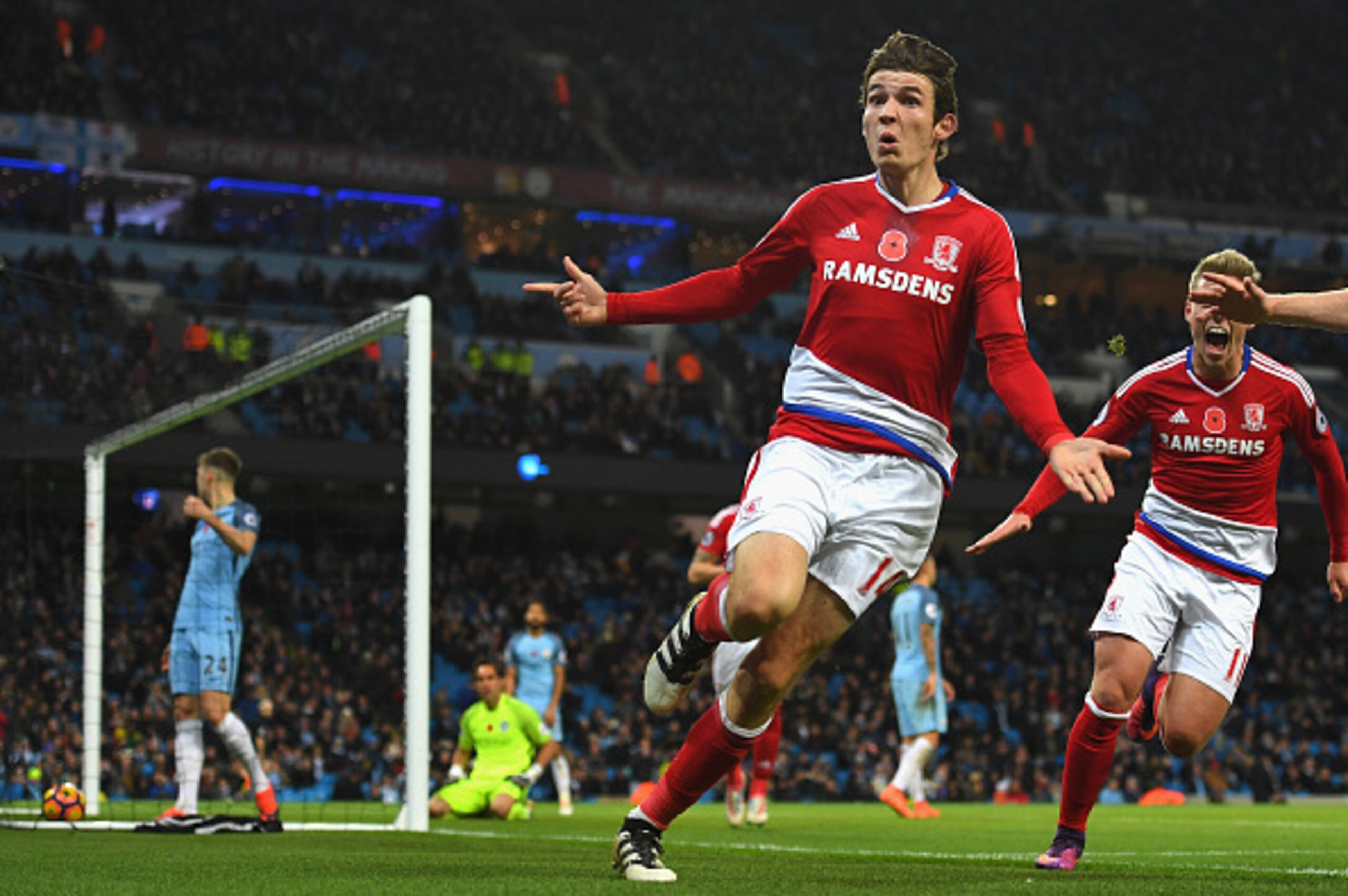 MANCHESTER, ENGLAND - NOVEMBER 05:  Marten de Roon of Middlesbrough celebrates scoring his sides first goal during the Premier League match between Manchester City and Middlesbrough at Etihad Stadium on November 5, 2016 in Manchester, England.  (Photo by 