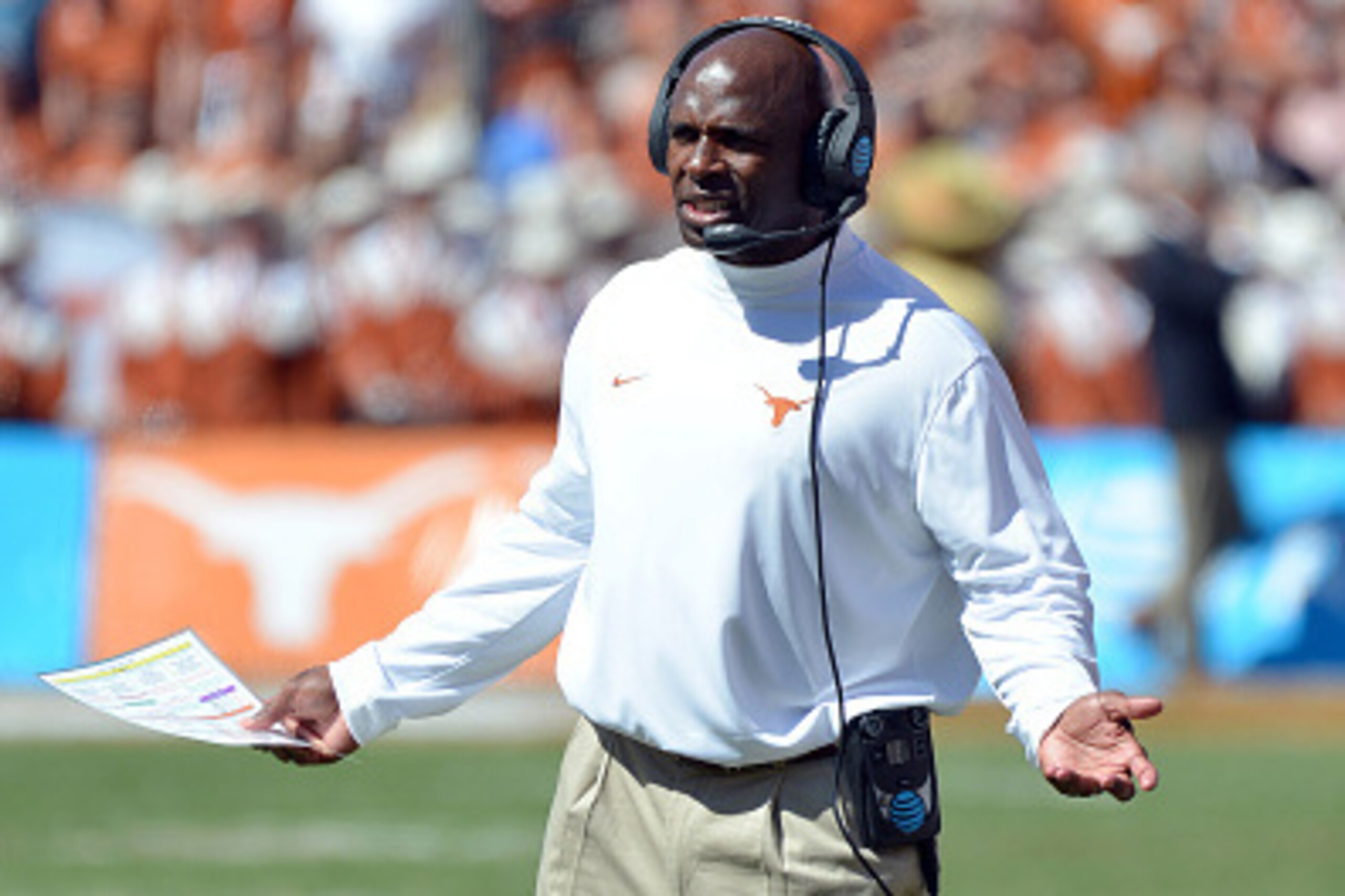 DALLAS, TX - OCTOBER 8: Head coach Charlie Strong of the Texas Longhorns reacts after his defense surrendered a touchdown during their loss to the Oklahoma Sooners on October 8, 2016 at The Cotton Bowl in Dallas, Texas. (Photo by Jackson Laizure/Getty Ima
