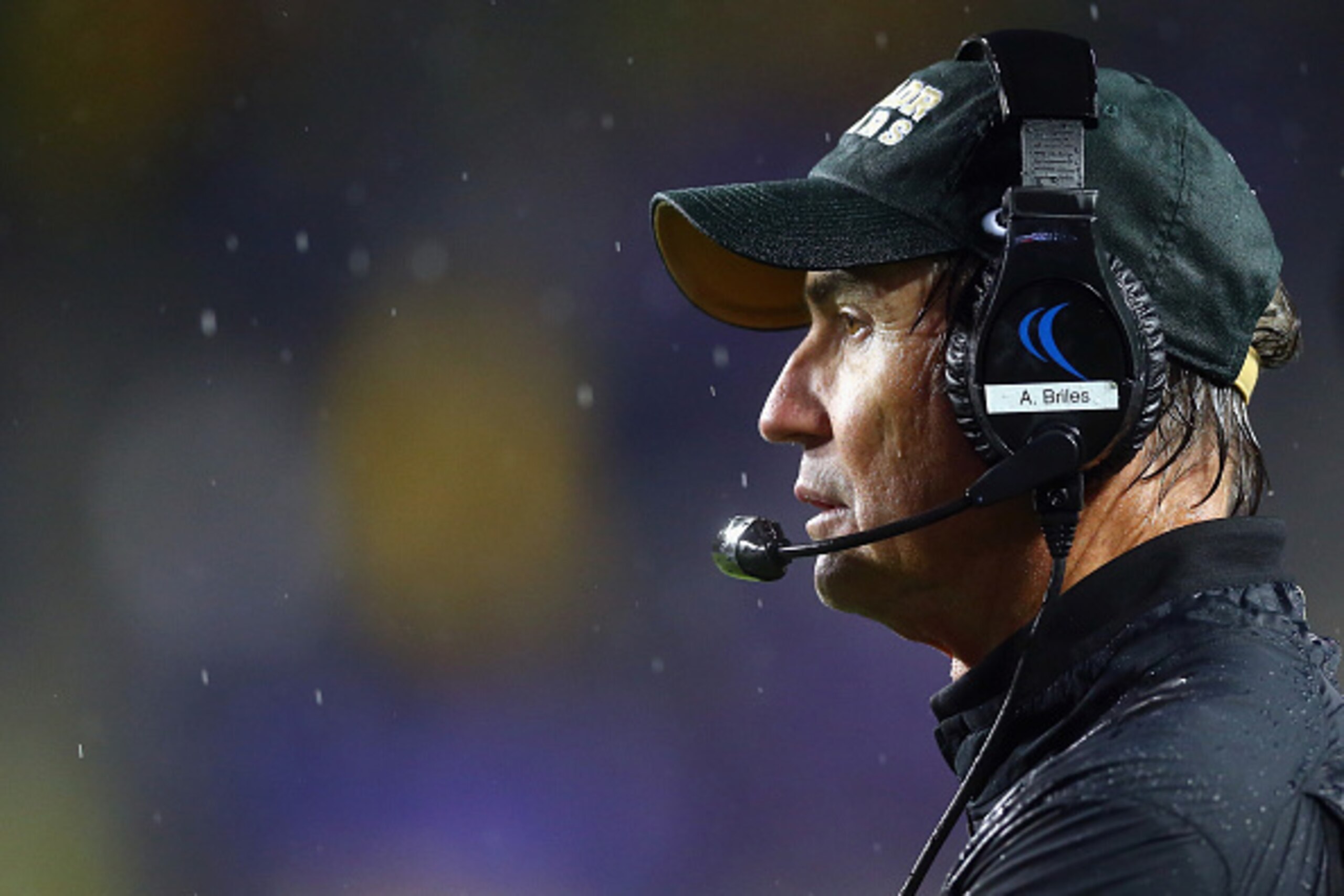 FORT WORTH, TX - NOVEMBER 27: Head coach Art Briles of the Baylor Bears during the second half against the TCU Horned Frogs at Amon G. Carter Stadium on November 27, 2015 in Fort Worth, Texas. (Photo by Ronald Martinez/Getty Images) FORT WORTH, TX - NOVEMBER 27: Head coach Art Briles of the Baylor Bears during the second half against the TCU Horned Frogs at Amon G. Carter Stadium on November 27, 2015 in Fort Worth, Texas. (Photo by Ronald Martinez/Getty Images)