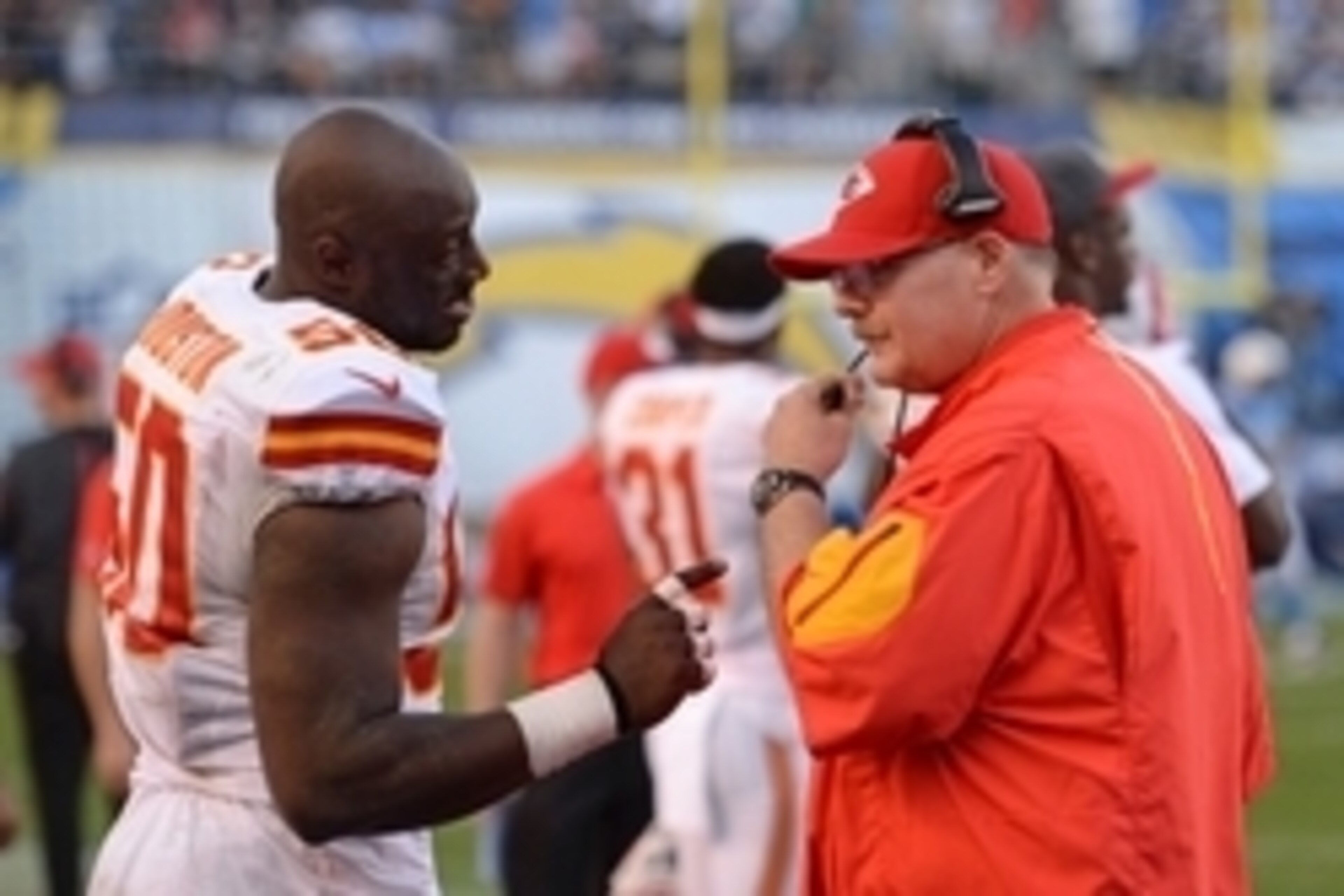 Nov 22, 2015; San Diego, CA, USA; Kansas City Chiefs head coach Andy Reid talks to outside linebacker Justin Houston (50) during the fourth quarter against the San Diego Chargers at Qualcomm Stadium. Mandatory Credit: Jake Roth-USA TODAY Sports Nov 22, 2015; San Diego, CA, USA; Kansas City Chiefs head coach Andy Reid talks to outside linebacker Justin Houston (50) during the fourth quarter against the San Diego Chargers at Qualcomm Stadium. Mandatory Credit: Jake Roth-USA TODAY Sports