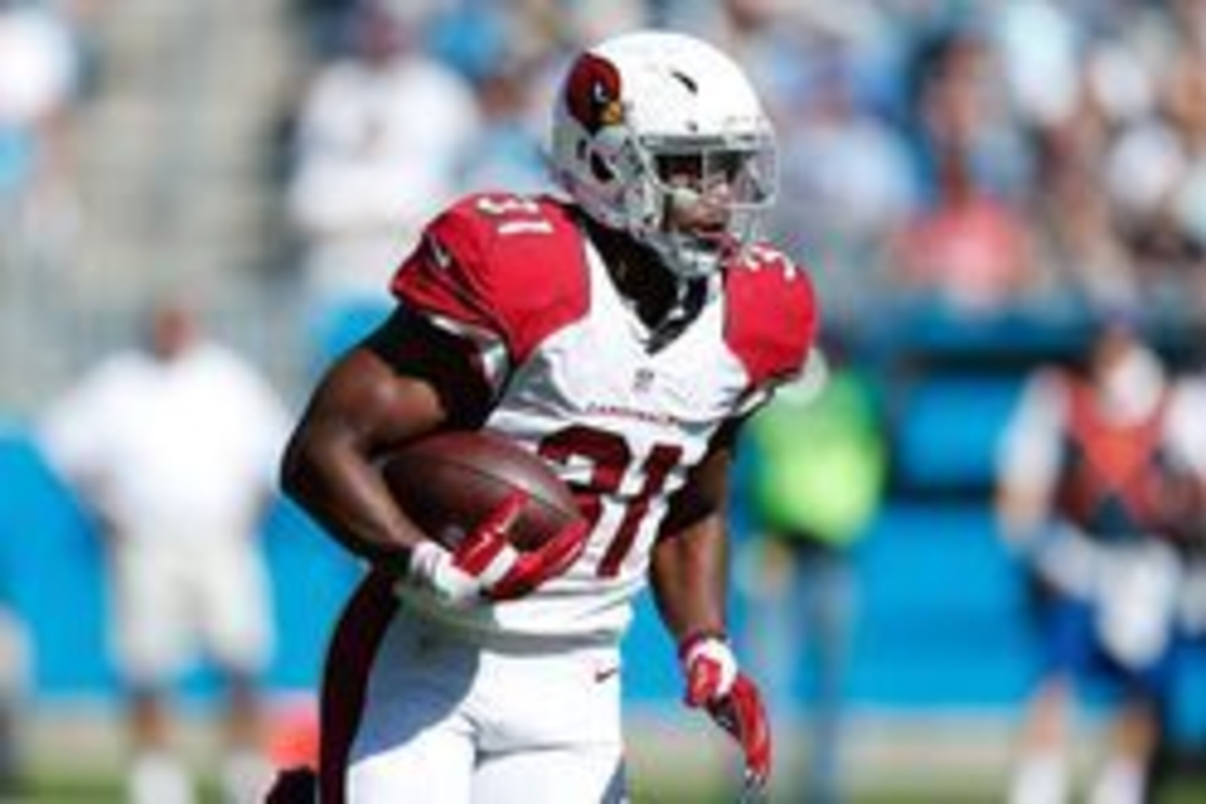 Oct 30, 2016; Charlotte, NC, USA;  Arizona Cardinals running back David Johnson (31) runs the ball during the second quarter against the Carolina Panthers at Bank of America Stadium. Mandatory Credit: Jeremy Brevard-USA TODAY Sports