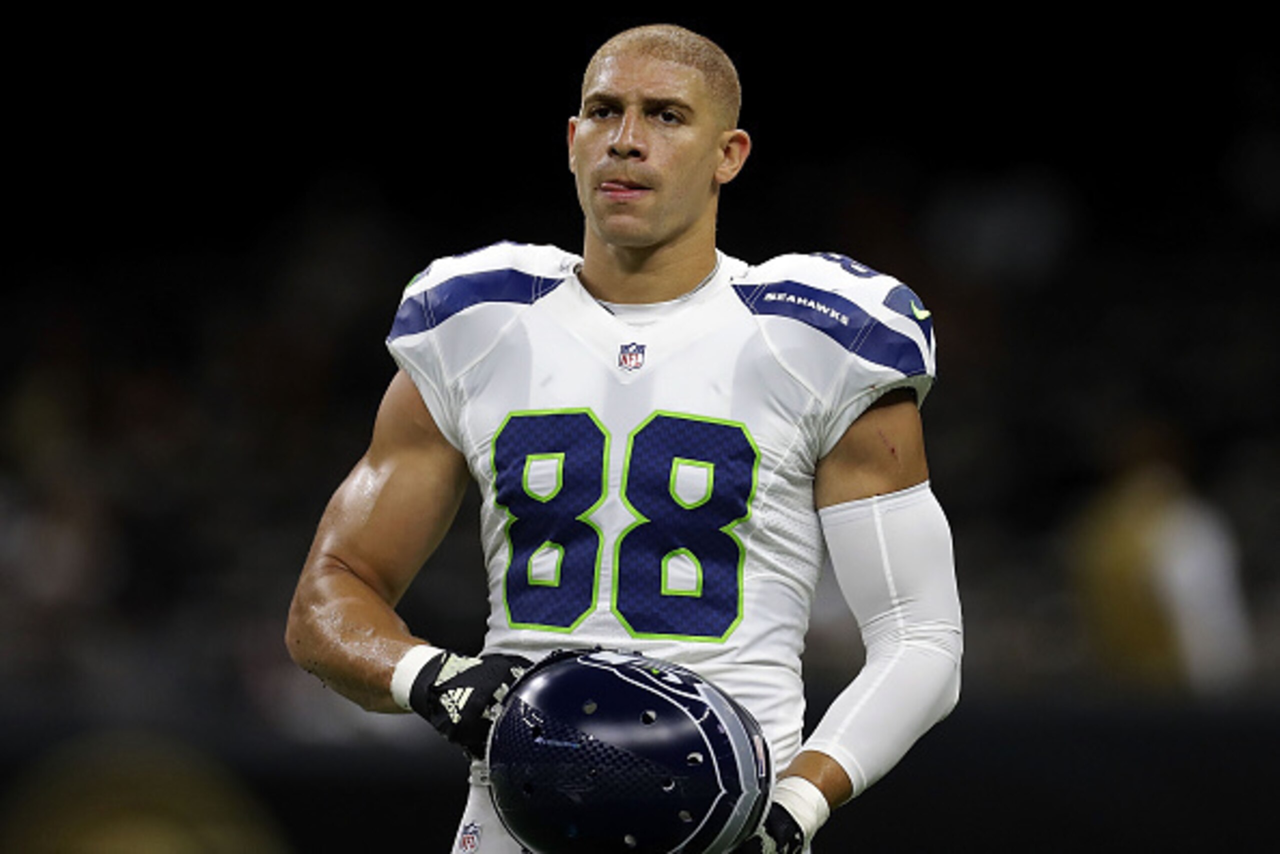 NEW ORLEANS, LA - OCTOBER 30:  Jimmy Graham #88 of the Seattle Seahawks reacts during a game against the New Orleans Saints at the Mercedes-Benz Superdome on October 30, 2016 in New Orleans, Louisiana.  (Photo by Jonathan Bachman/Getty Images)
