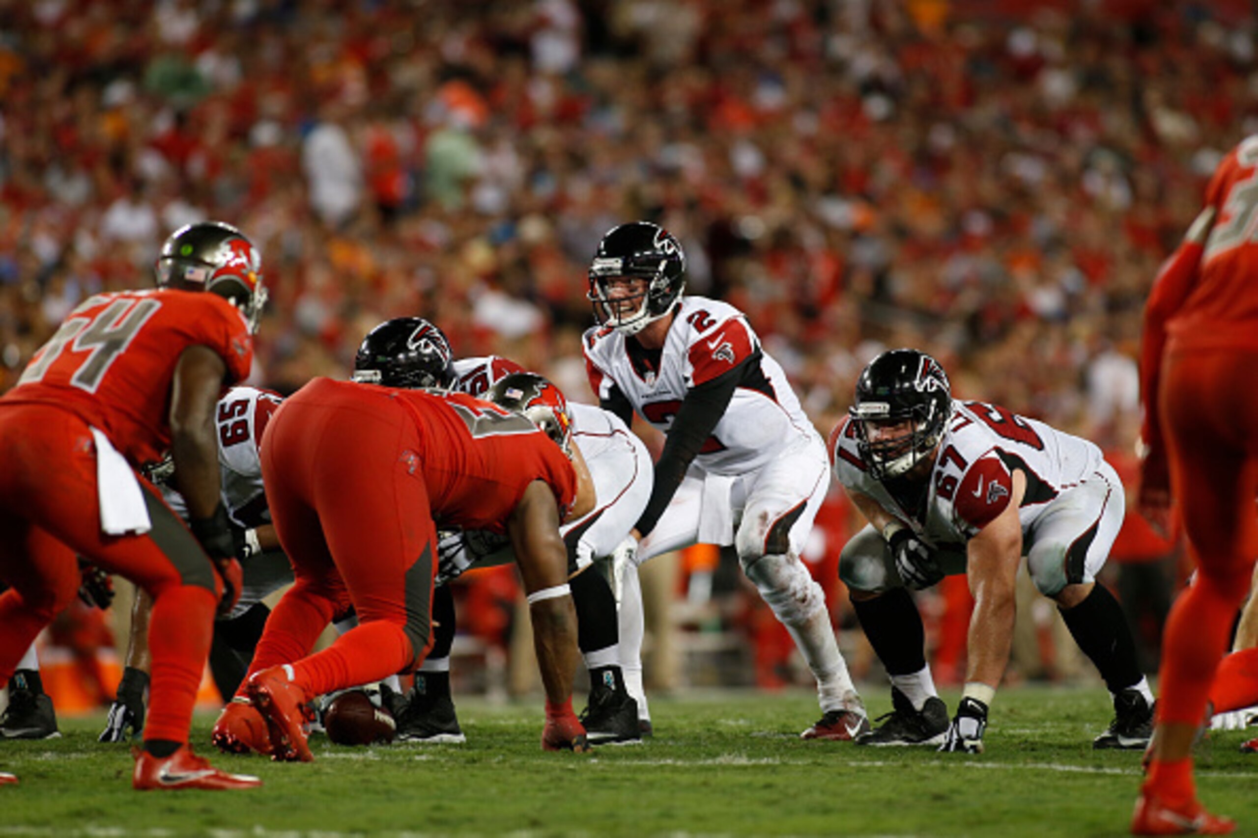 TAMPA, FL - NOVEMBER 3:  Quarterback Matt Ryan #2 of the Atlanta Falcons controls the offense during the third quarter of an NFL game against the Tampa Bay Buccaneers on November 3, 2016 at Raymond James Stadium in Tampa, Florida. (Photo by Brian Blanco/G