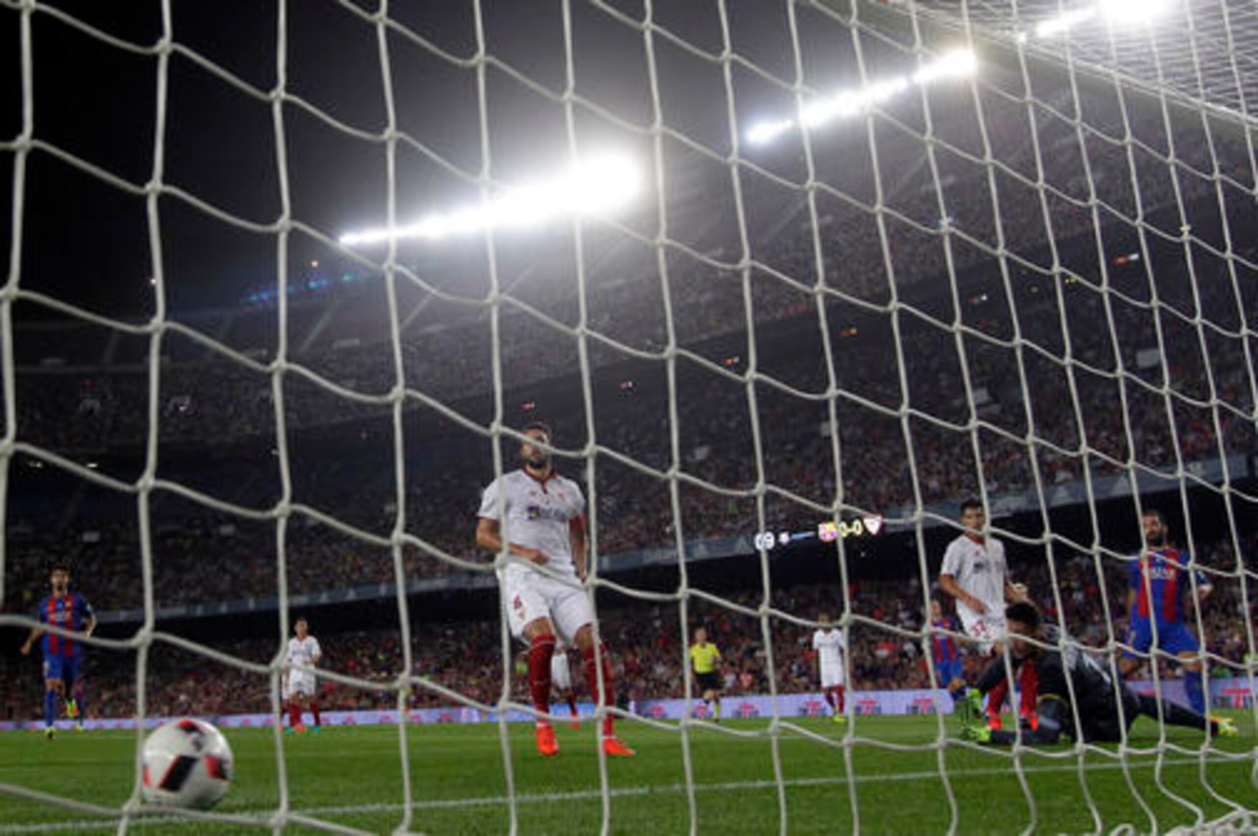 Barcelona beat Sevilla in a thrilling clash. Barcelona beat Sevilla in a thrilling clash.