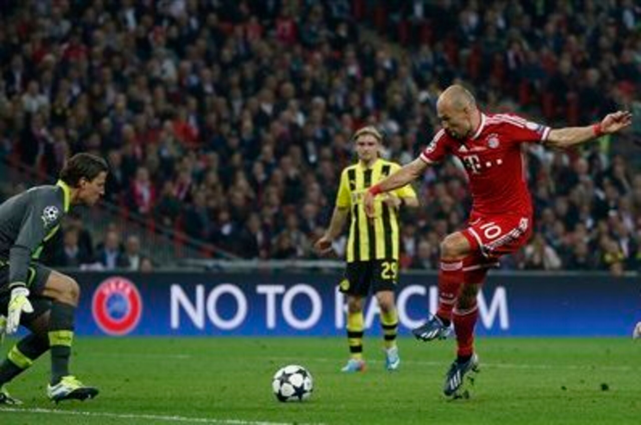 Would Dortmund have been able to compete with Bayern in 2012-13 Champions League final without the Bavarians' earlier financial assistance?