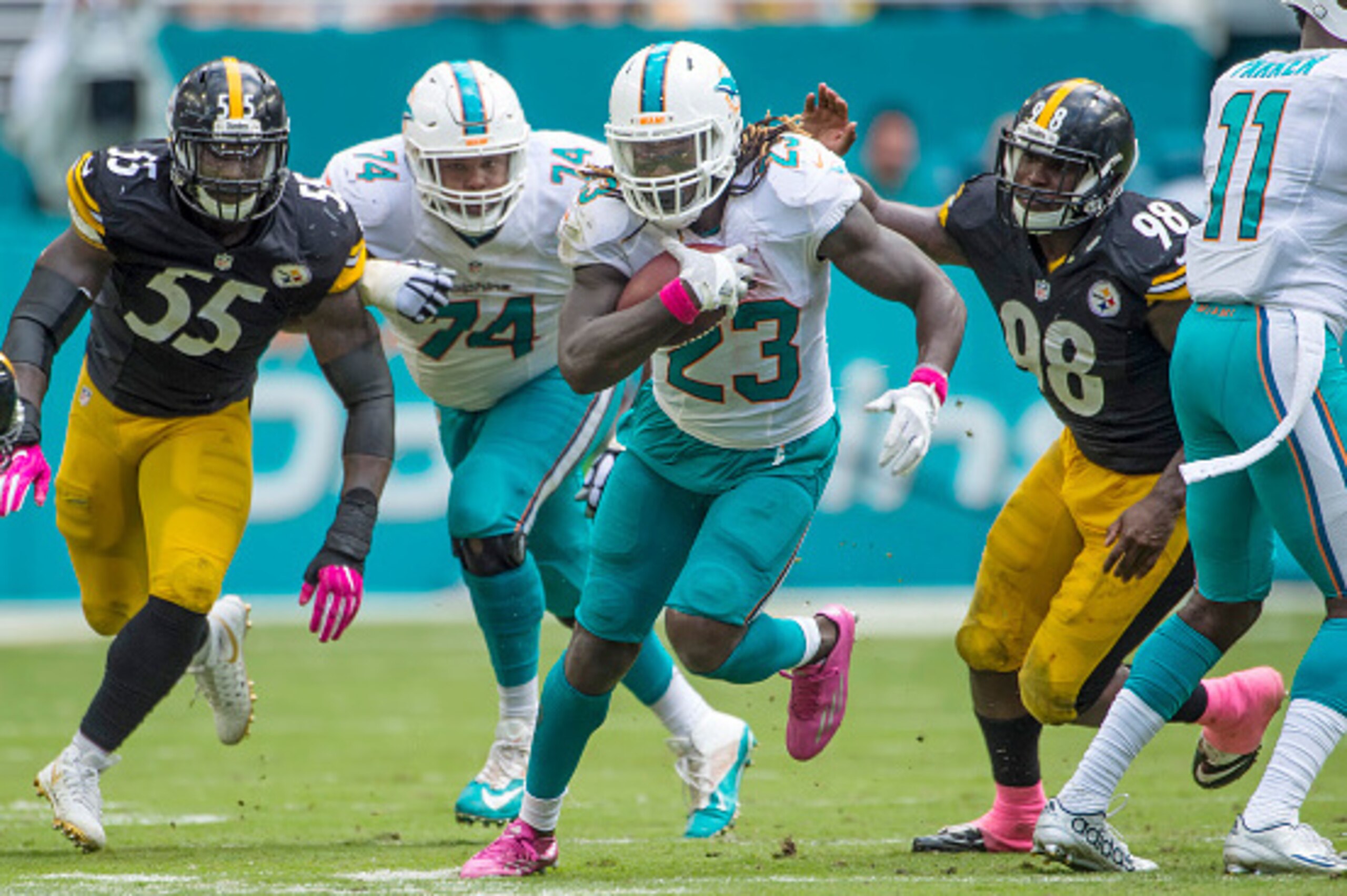 MIAMI GARDENS, FL - OCTOBER 16:  Running back Jay Ajayi #23 of the Miami Dolphins carries the ball during a NFL game against the Pittsburgh Steelers on October 16, 2016 at Hard Rock Stadium in Miami Gardens, Florida.  (Photo by Ronald C. Modra/Sports Imag