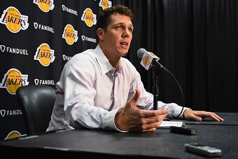 LOS ANGELES, CA - OCTOBER 26:  Luke Walton of the Los Angeles Lakers talks during a press conference after the game against the Houston Rockets on October 26, 2016 at STAPLES Center in Los Angeles, California. NOTE TO USER: User expressly acknowledges and
