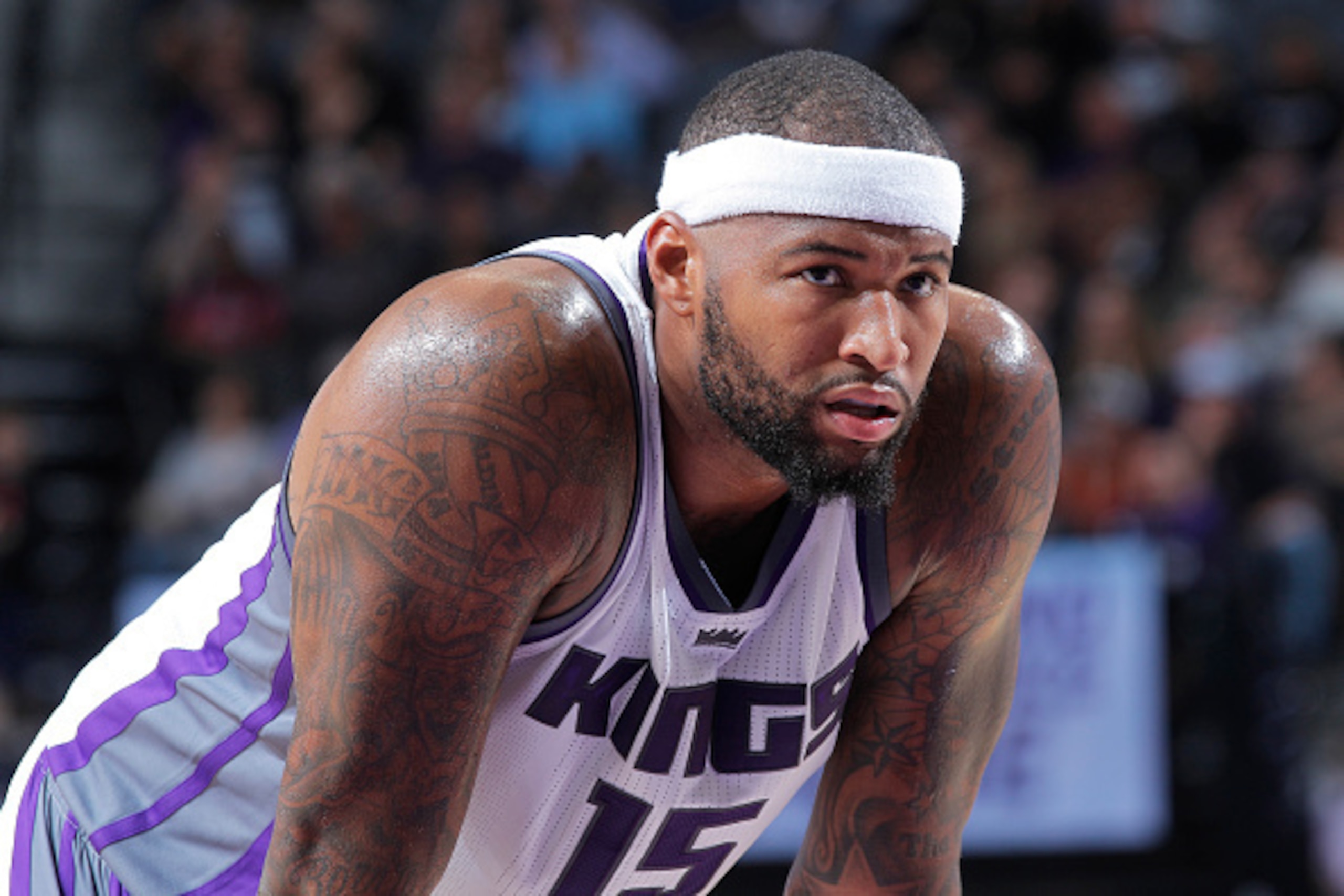 SACRAMENTO, CA - OCTOBER 29: DeMarcus Cousins #15 of the Sacramento Kings looks on during the game against the Minnesota Timberwolves on October 29, 2016 at Golden 1 Center in Sacramento, California. NOTE TO USER: User expressly acknowledges and agrees th SACRAMENTO, CA - OCTOBER 29: DeMarcus Cousins #15 of the Sacramento Kings looks on during the game against the Minnesota Timberwolves on October 29, 2016 at Golden 1 Center in Sacramento, California. NOTE TO USER: User expressly acknowledges and agrees th
