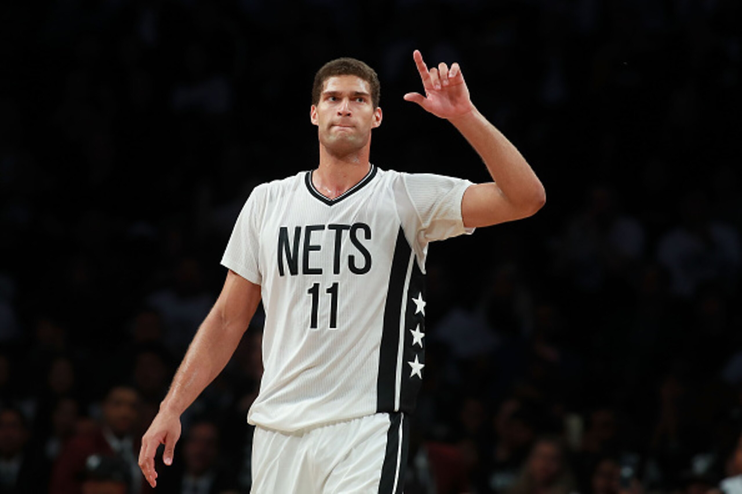 NEW YORK, NY - NOVEMBER 04: Brook Lopez #11 of the Brooklyn Nets looks on against the Charlotte Hornets during the second half at Barclays Center on November 4, 2016 in New York City. NOTE TO USER: User expressly acknowledges and agrees that, by download NEW YORK, NY - NOVEMBER 04: Brook Lopez #11 of the Brooklyn Nets looks on against the Charlotte Hornets during the second half at Barclays Center on November 4, 2016 in New York City. NOTE TO USER: User expressly acknowledges and agrees that, by download