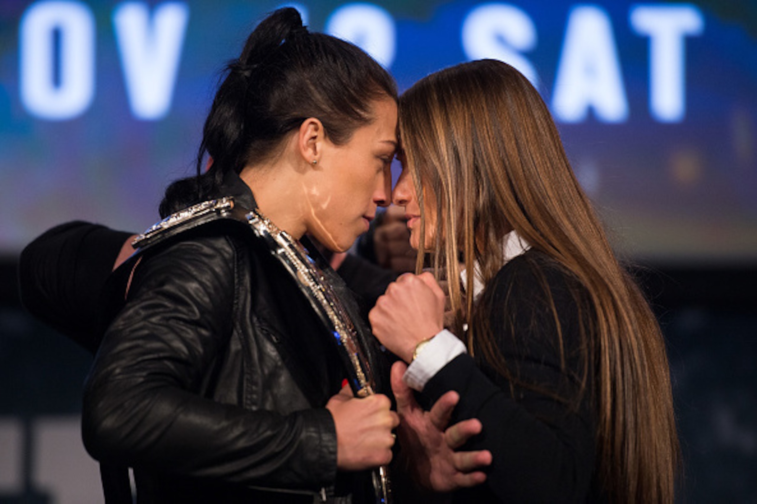 NEW YORK, NY - SEPTEMBER 27: (L-R) UFC women's strawweight champion Joanna Jedrzejczyk and Karolina Kowalkiewicz face-off during the UFC 205 press event at Madison Square Garden on September 27, 2016 in New York City. (Photo by Brandon Magnus/Zuffa LLC/Zu