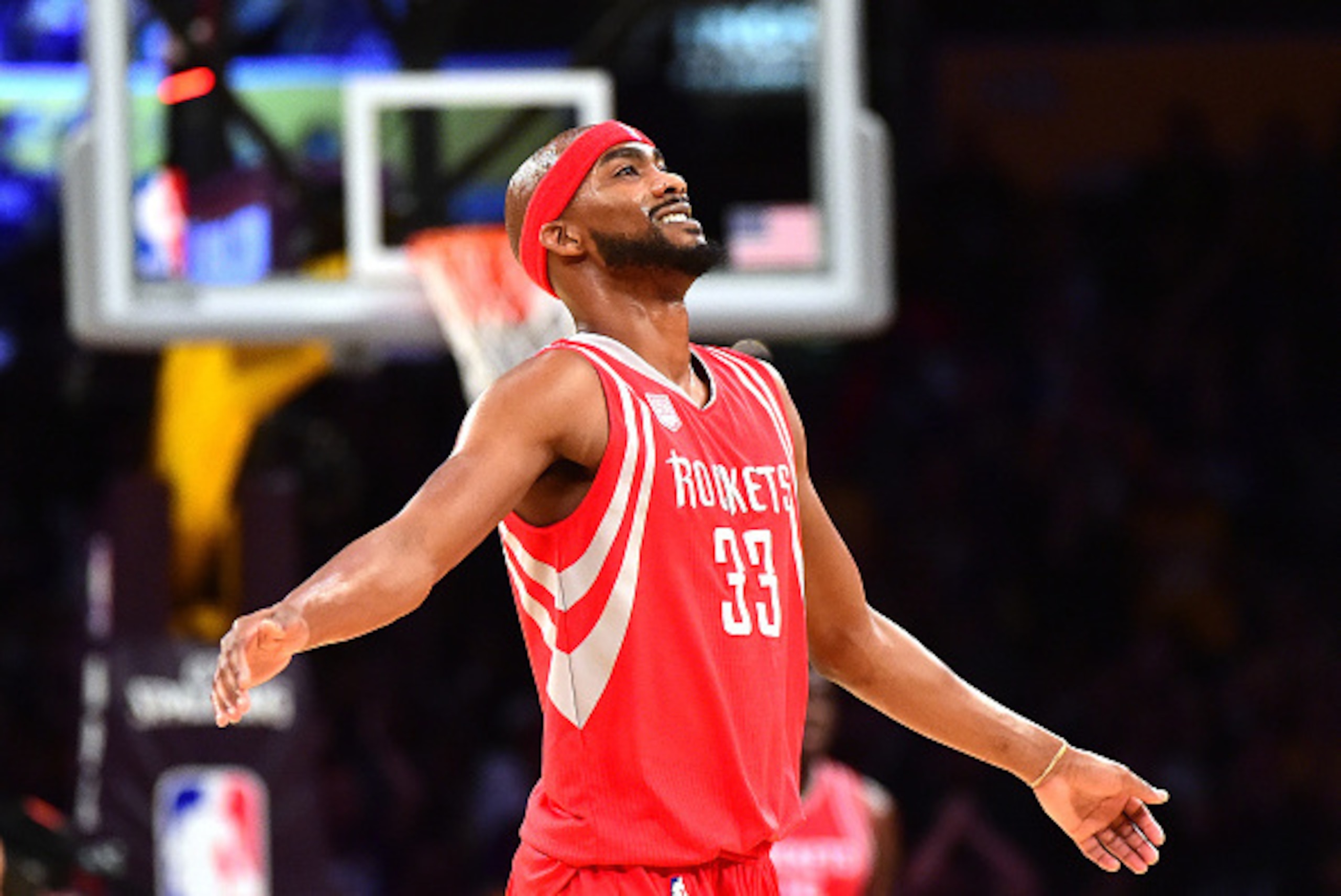 LOS ANGELES, CA - OCTOBER 26: Corey Brewer #33 of the Houston Rockets reacts to a Los Angeles Lakers basket at Staples Center on October 26, 2016 in Los Angeles, California. NOTE TO USER: User expressly acknowledges and agrees that, by downloading and o LOS ANGELES, CA - OCTOBER 26: Corey Brewer #33 of the Houston Rockets reacts to a Los Angeles Lakers basket at Staples Center on October 26, 2016 in Los Angeles, California. NOTE TO USER: User expressly acknowledges and agrees that, by downloading and o