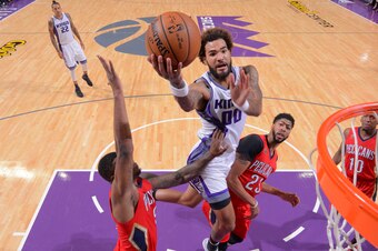 SACRAMENTO, CA - NOVEMBER 8:  Willie Cauley-Stein #00 of the Sacramento Kings goes up for a lay up during a game against the New Orleans Pelicans on November 8, 2016 at the Golden 1 Center in Sacramento, California. NOTE TO USER: User expressly acknowledg