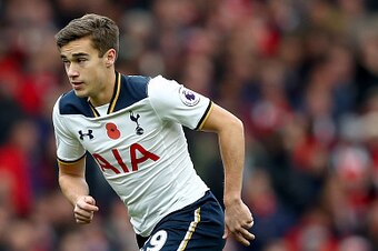 LONDON, ENGLAND - NOVEMBER 06:  Harry Winks of Tottenham Hotspur during the Premier League match between Arsenal and Tottenham Hotspur at Emirates Stadium on November 6, 2016 in London, England.  (Photo by Clive Rose/Getty Images)