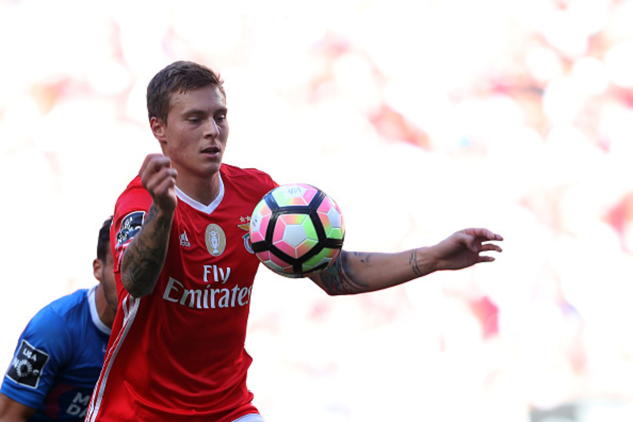 LISBON, PORTUGAL - OCTOBER 02: SL Benfica's defender from Sweden Victor Lindelof during the SL Benfica v CD Feirense - Primeira Liga match at Estadio da Luz on October 02, 2016 in Lisbon, Portugal. (Photo by Carlos Rodrigues/Getty Images) LISBON, PORTUGAL - OCTOBER 02: SL Benfica's defender from Sweden Victor Lindelof during the SL Benfica v CD Feirense - Primeira Liga match at Estadio da Luz on October 02, 2016 in Lisbon, Portugal. (Photo by Carlos Rodrigues/Getty Images)